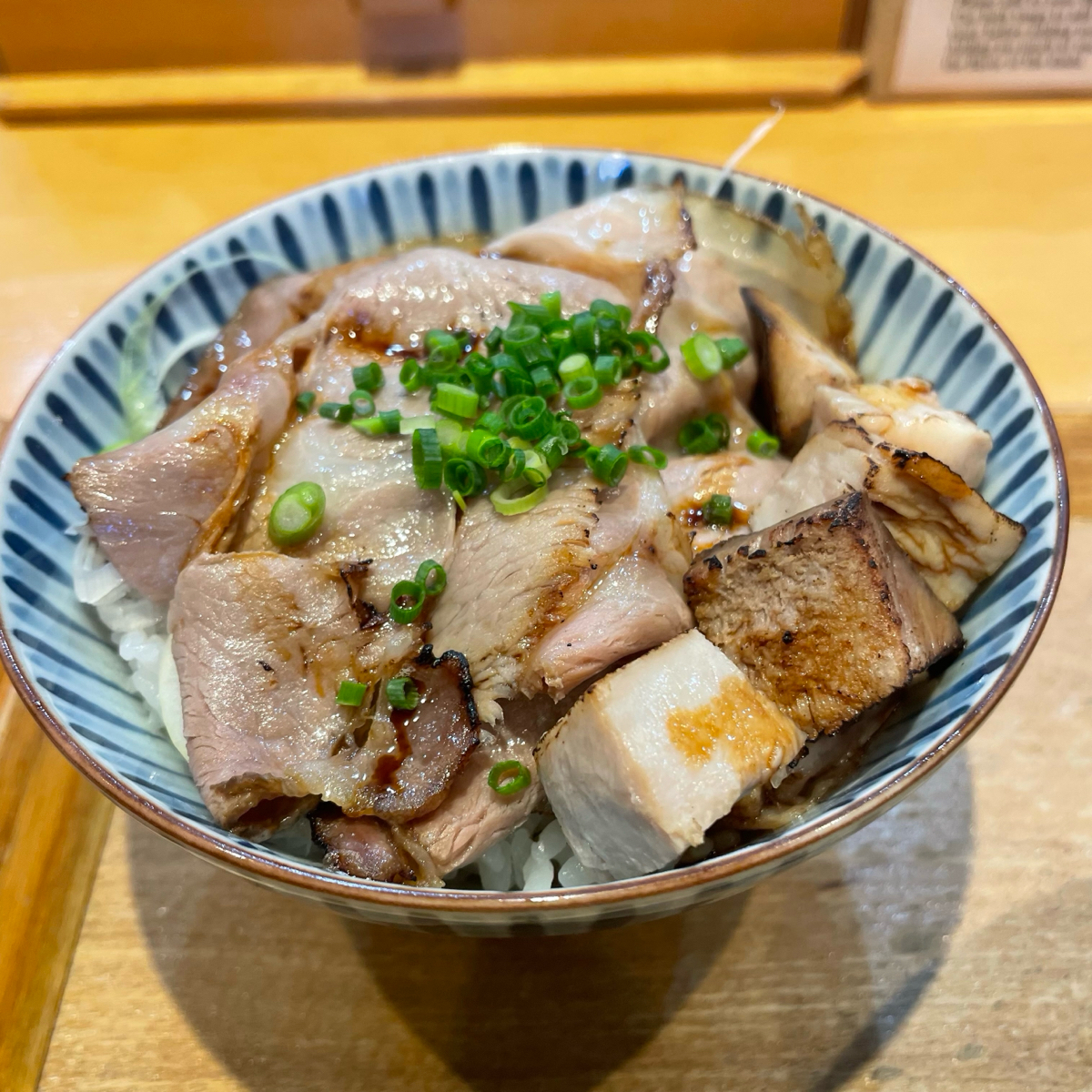 Meal image of 麵屋 豬一: 豬肉叉燒飯 ¥600 shot by 乃子過日子