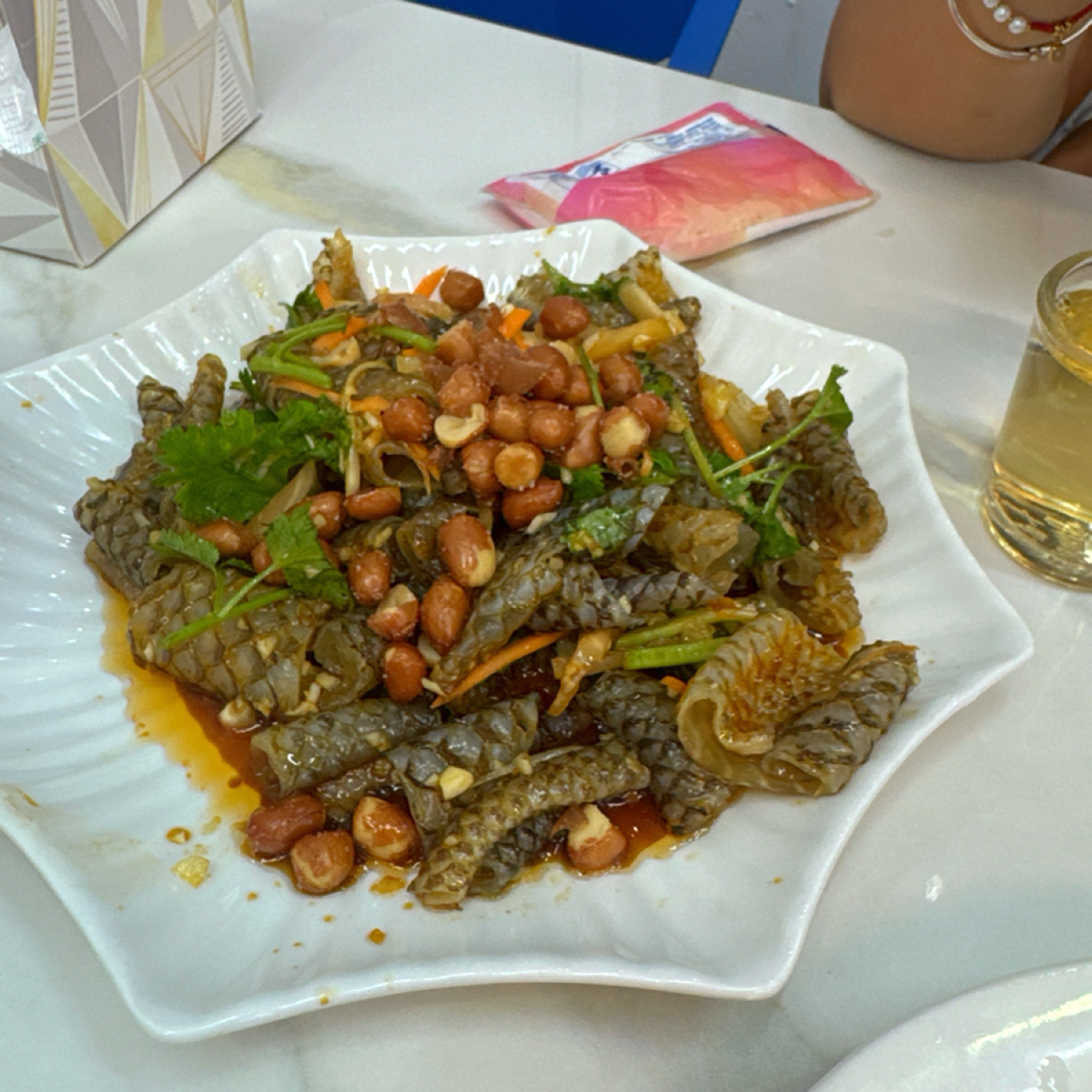 Meal image of 容桂干逼排骨饭: 魚皮 shot by 不能被老婆發現