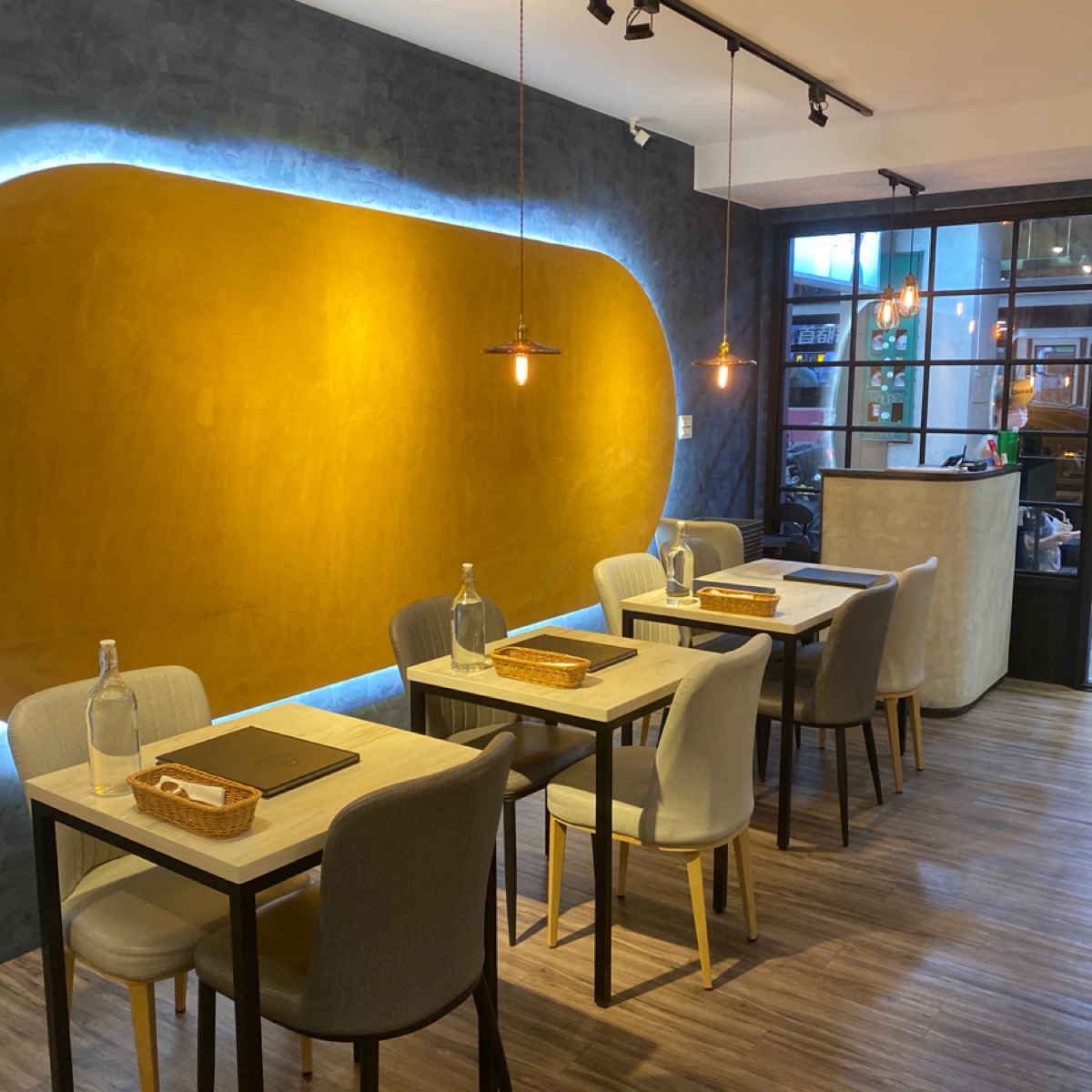 Otto Pasta Classic傳統義式餐館 の雰囲気の写真： by小羊的食記 JFGT 