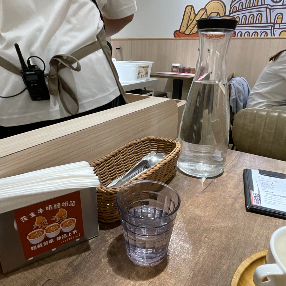 Lazy Pasta 慵懶義式廚房 文山政大店 的外觀氛圍圖片： 由等下吃什麼 拍攝