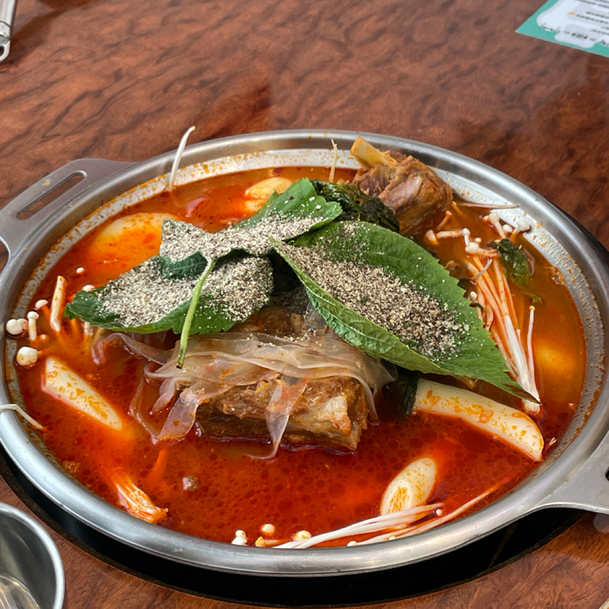 UNCLE-K 排骨火鍋店 のレストランの写真： byQueena 