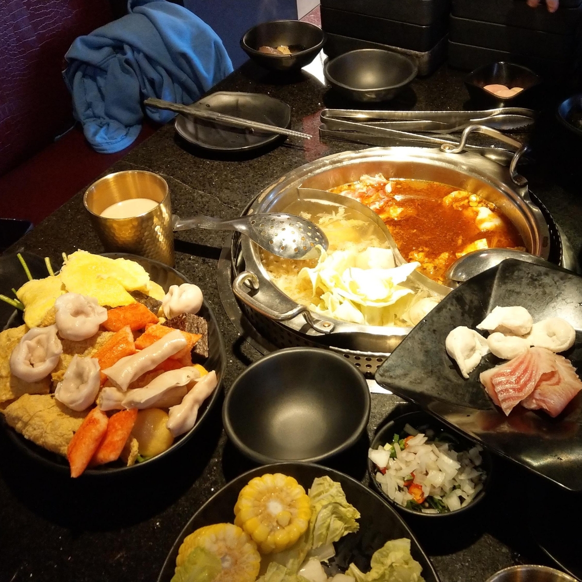 馬辣頂級麻辣鴛鴦火鍋 復興店 的餐點圖片： 由IN老師 拍攝