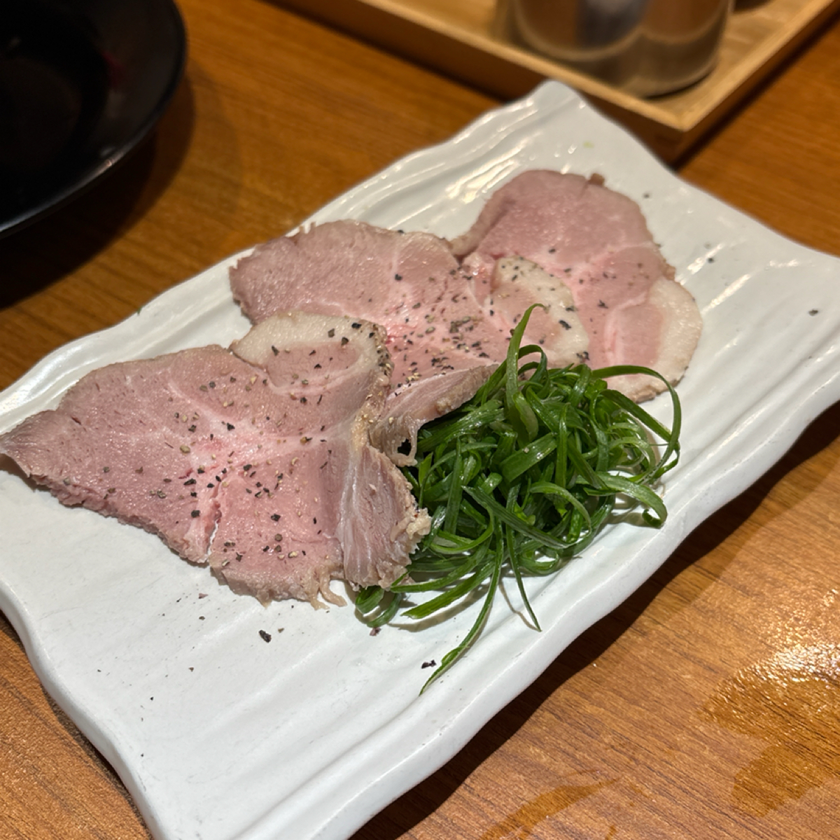 隱家拉麵 赤峰店 のレストランの写真：好吃的豬叉燒 by阿官 