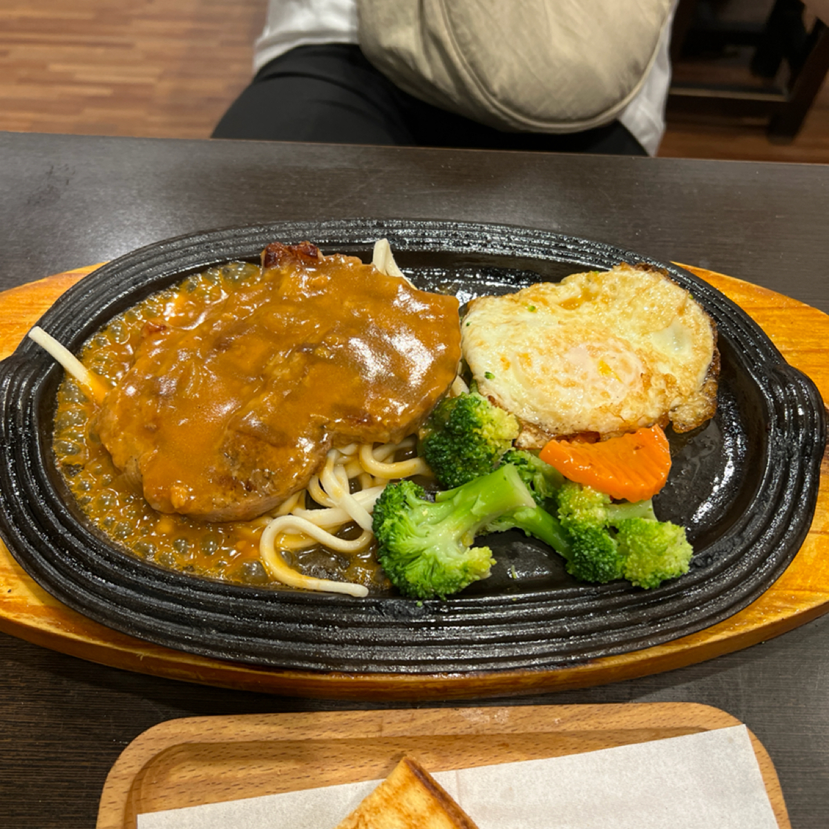 Meal image of 塩蔥炭燒牛排:  shot by 蕉蕉