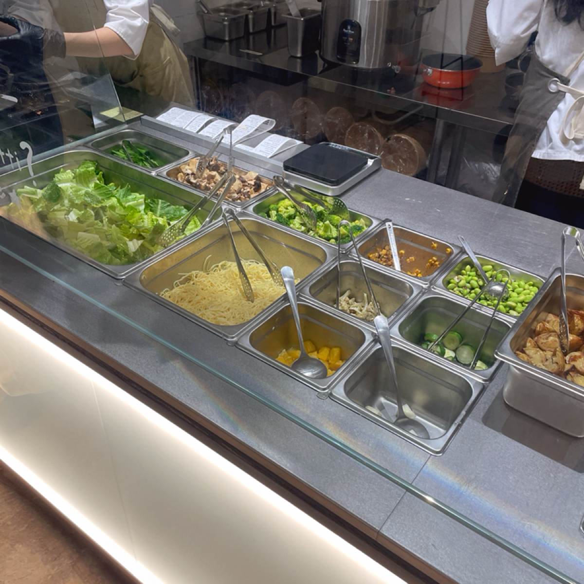 果実法式輕食碗 Growth balanced bowl の雰囲気の写真：種類豊富です bymio 