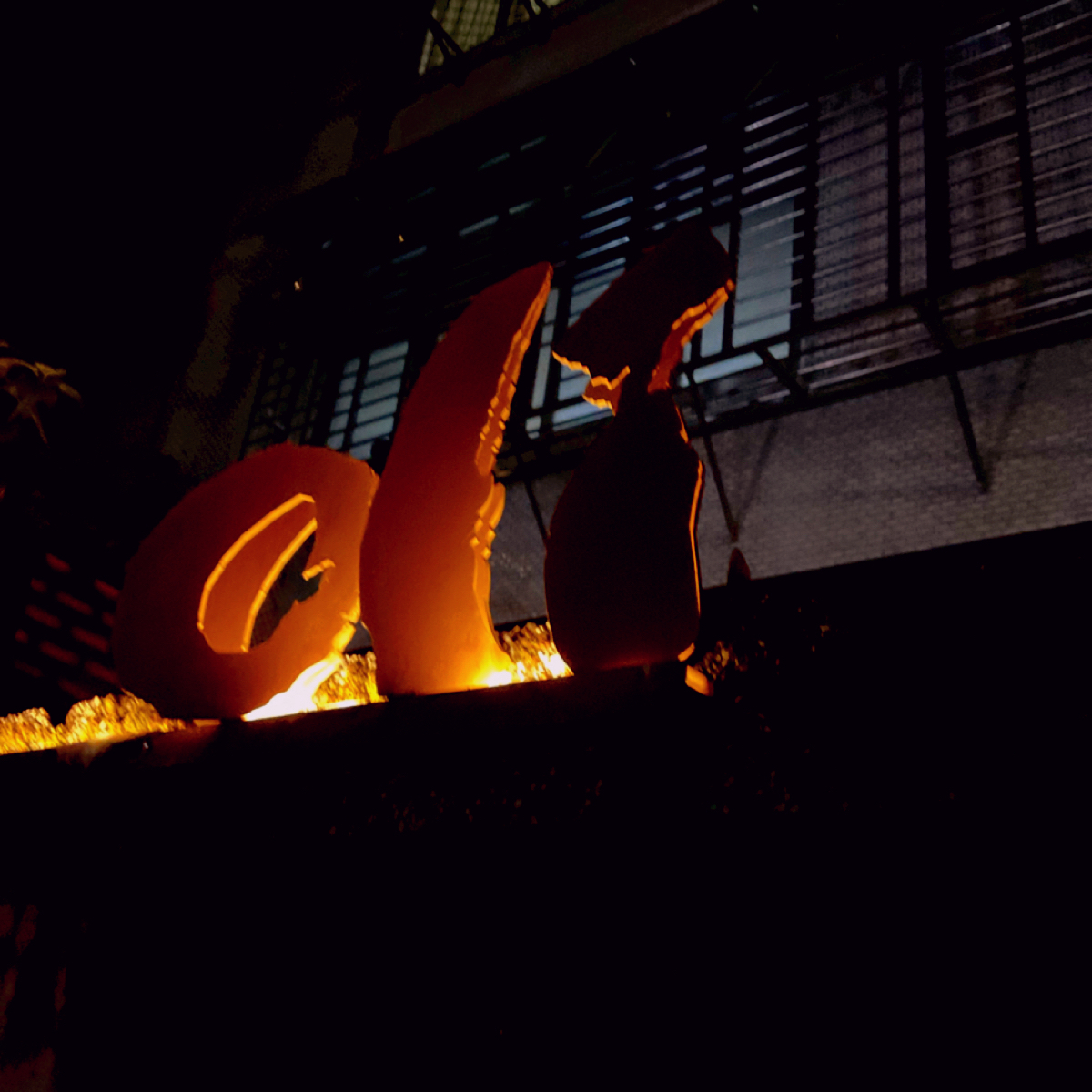 Vibe image of Olí:  shot by Highway