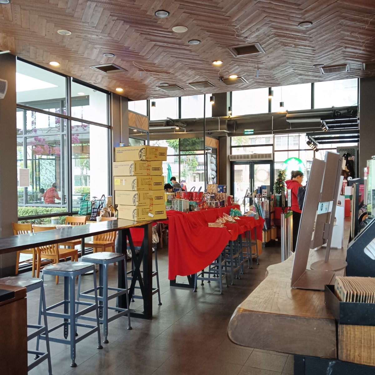 STARBUCKS 星巴克 台中中清門市 の雰囲気の写真： bychinchillann 
