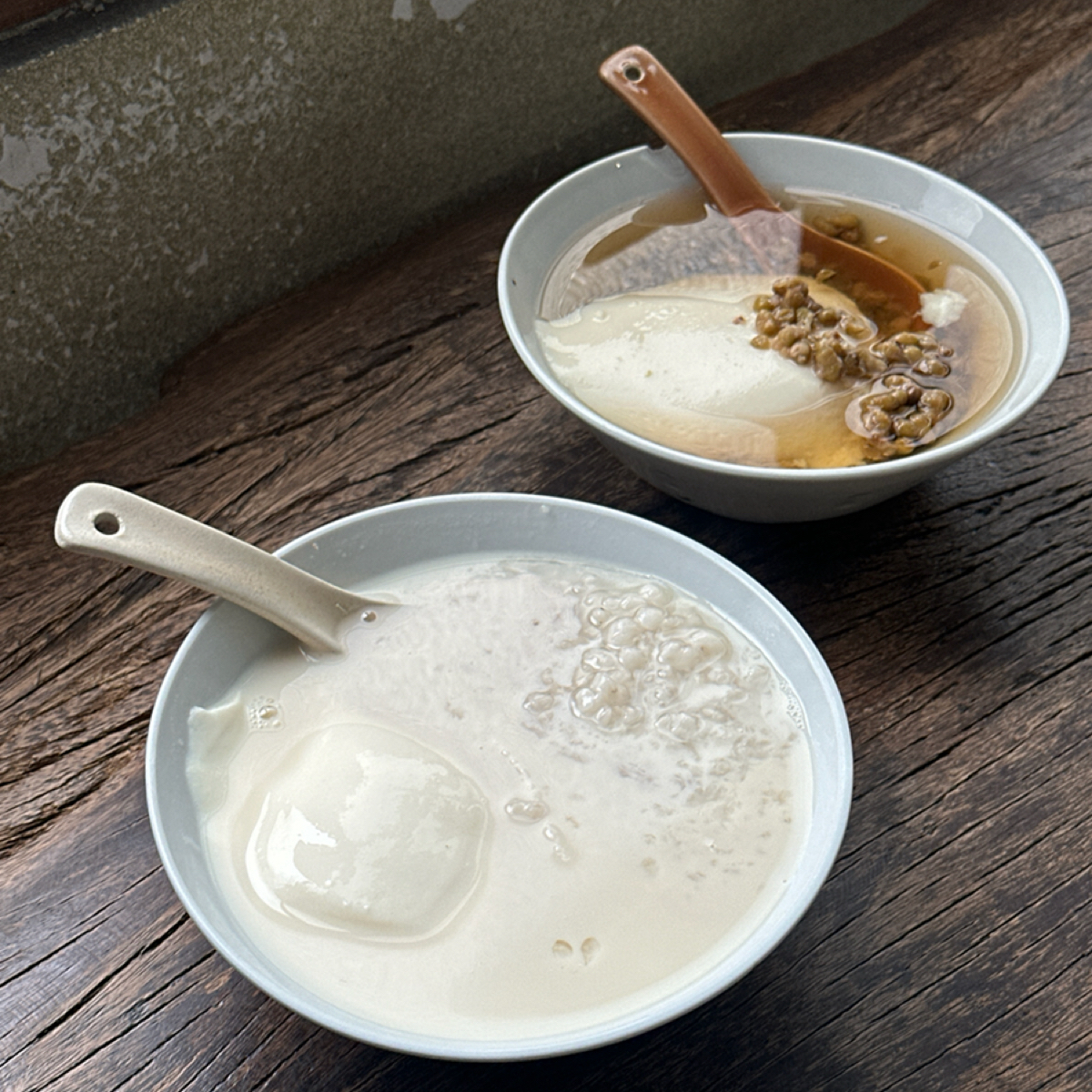 Meal image of 桃城豆花 光華路: 薏仁豆漿豆花、綠豆糖水豆花 shot by Luna一枚小吃貨