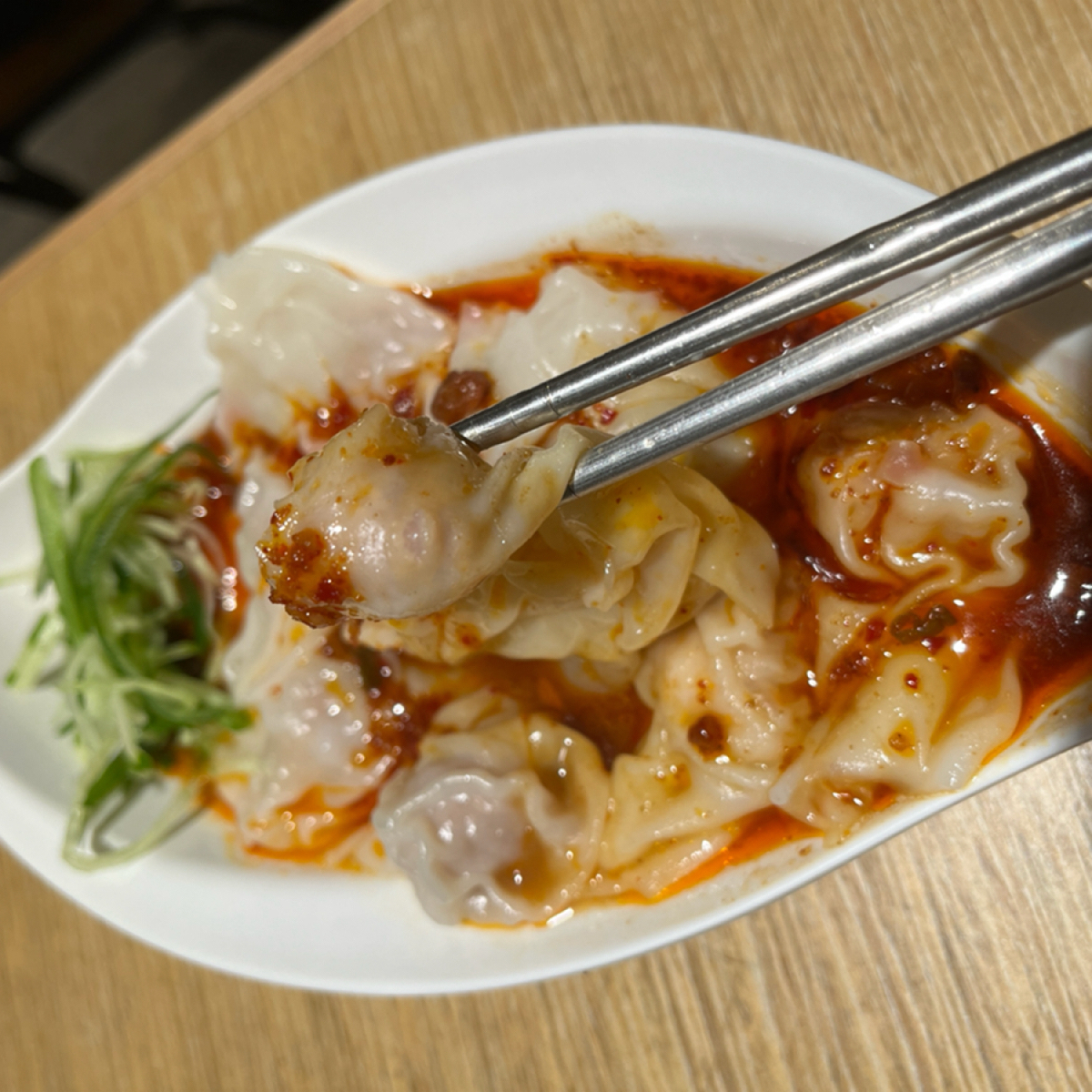 Meal image of 朱記餡餅粥店 大葉高島屋店: 紅油抄手 shot by 珍珠奶綠