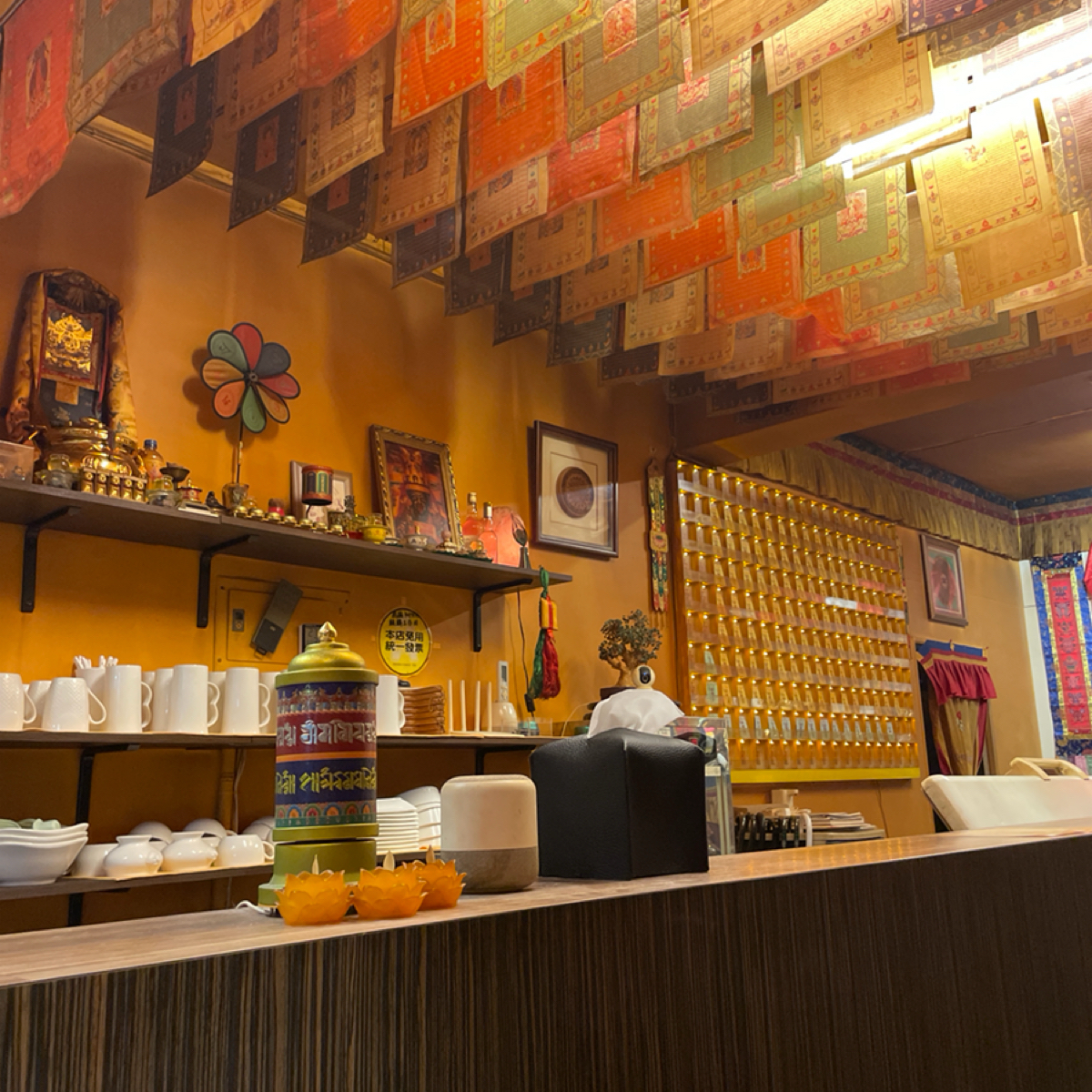 Vibe image of 札西德勒 複合式餐飲（異國蔬食）:  shot by 沛