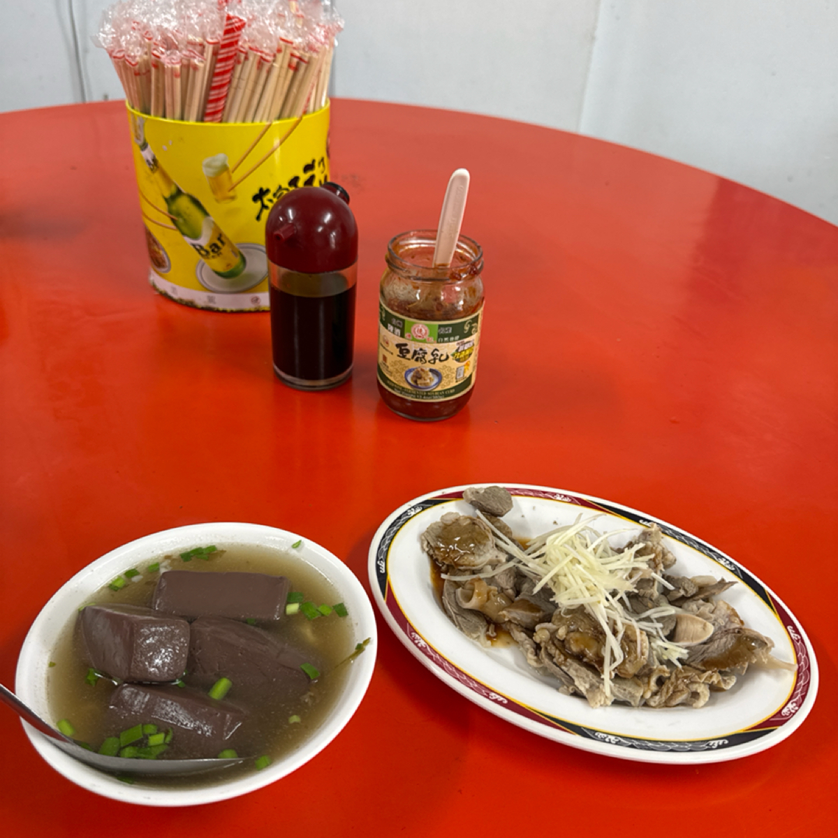 卑南豬血湯 台東店 的餐點圖片： 由Yunwannaeat 拍攝
