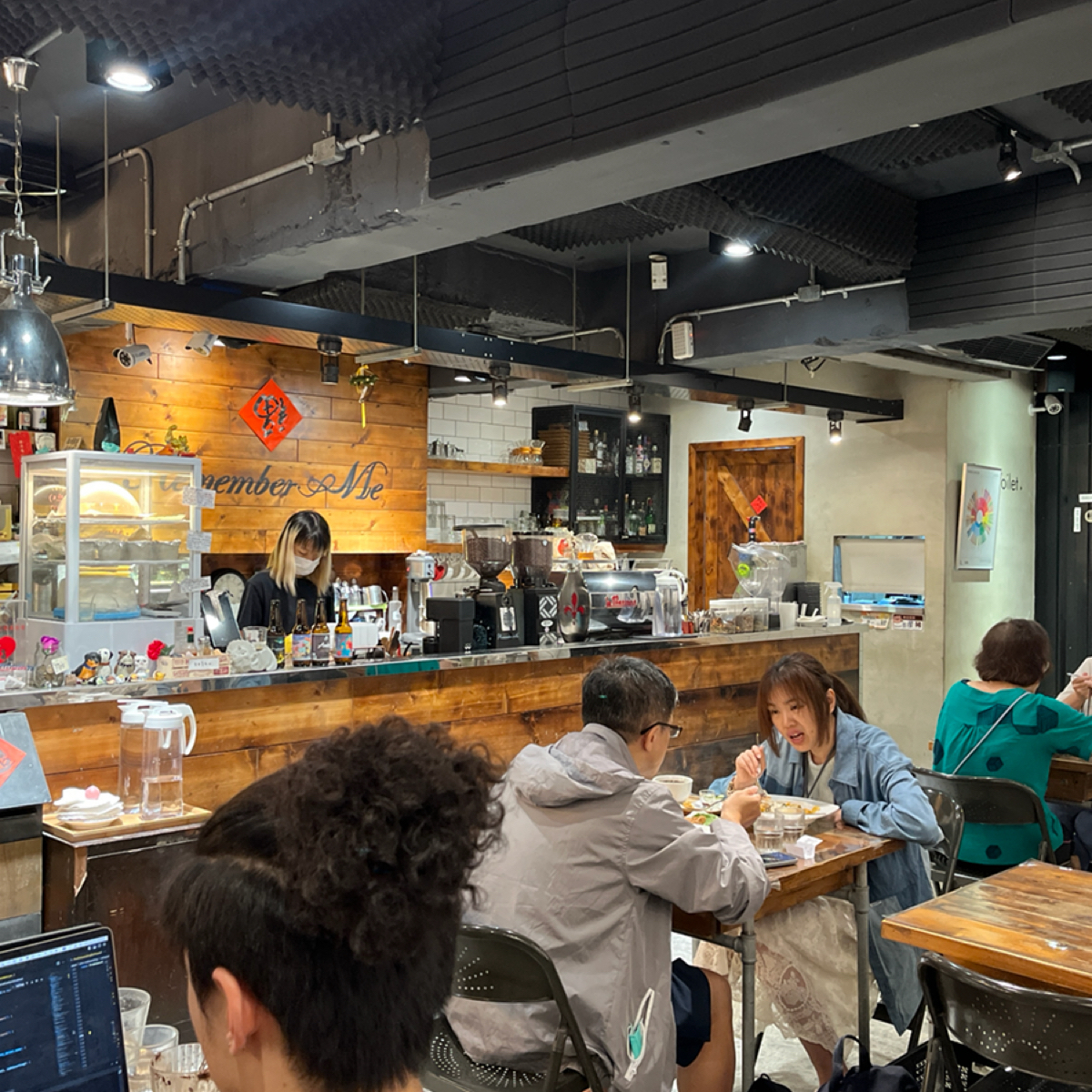 Vibe image of Remember Me_記得我．café:  shot by Cathy
