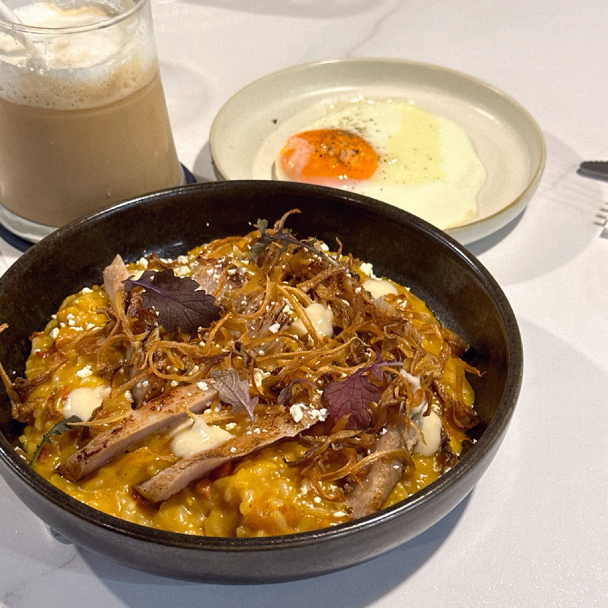 memo café のレストランの写真：🎃南瓜燉飯 $460

以南瓜泥熬煮成的燉飯，配上風乾秀珍菇以及碳烤松阪豬，佐以臘腸跟菲塔乳酪，每 by阿波卡 