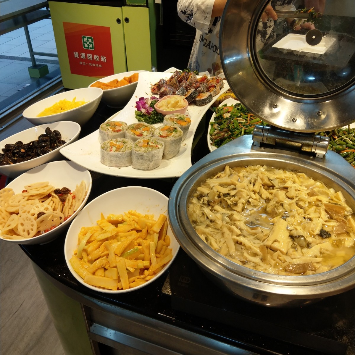 綠時代 健康素食 新店店 のレストランの写真：有飯捲 byIN老師 