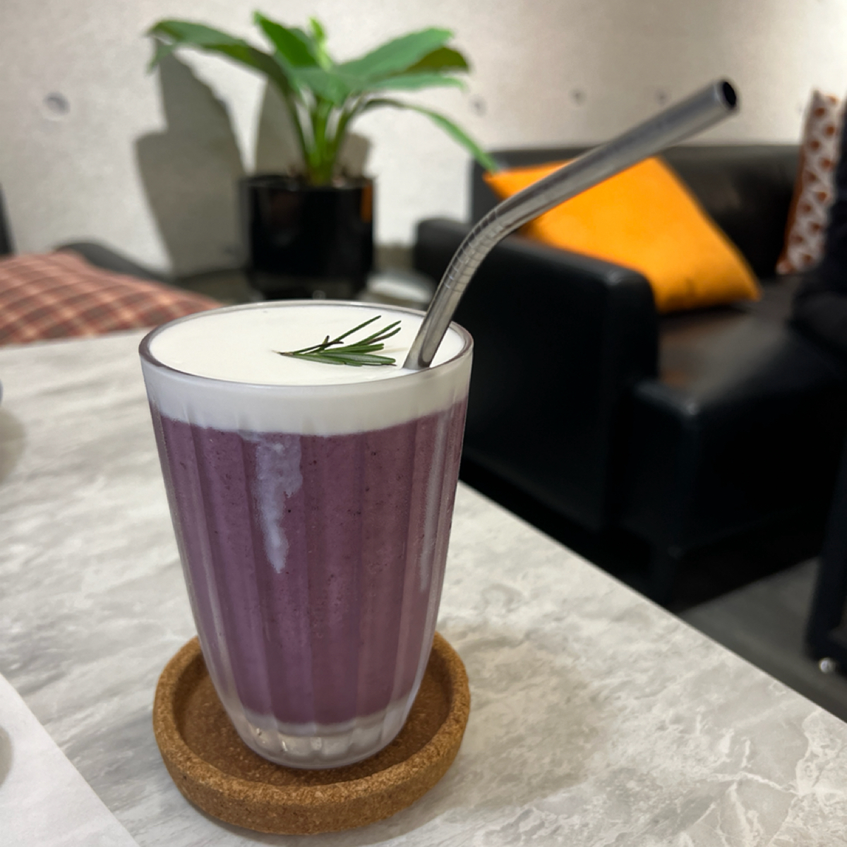 瞌睡咖啡Nap cafe 的餐點圖片：蕉個藍莓好朋友 由動吃動吃動吃 拍攝
