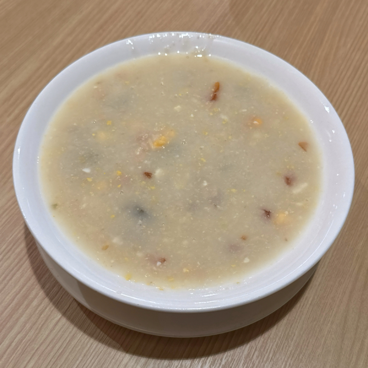 Meal image of 添好運 天母高島屋店: 金銀蛋瘦肉粥（$128） shot by Ana