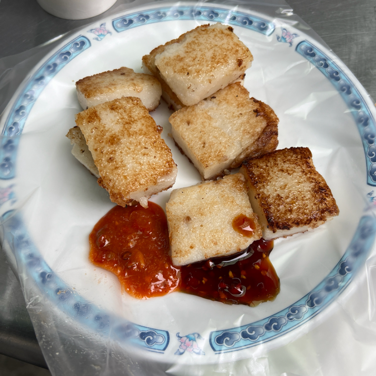 Meal image of 上海蛋餅豆漿大王 總店: 港式蘿蔔糕 shot by 動吃動吃動吃