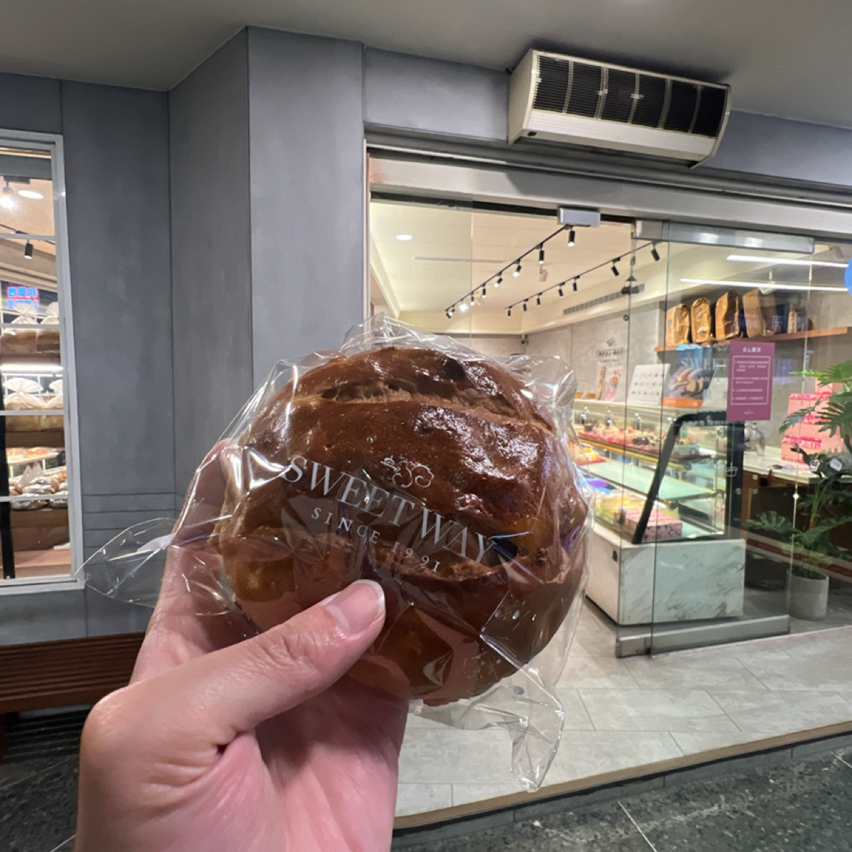 世唯囍餅 斗南門市 のレストランの写真： byLESTER 