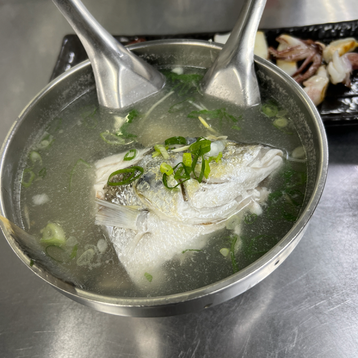 水仙宮三兄弟魚湯 のレストランの写真：魚湯 by動吃動吃動吃 