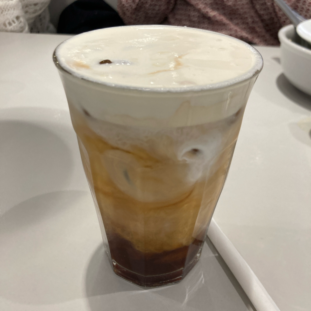 BRUN不然 信義店 のレストランの写真：奶油冰美式$150 by小蛙 