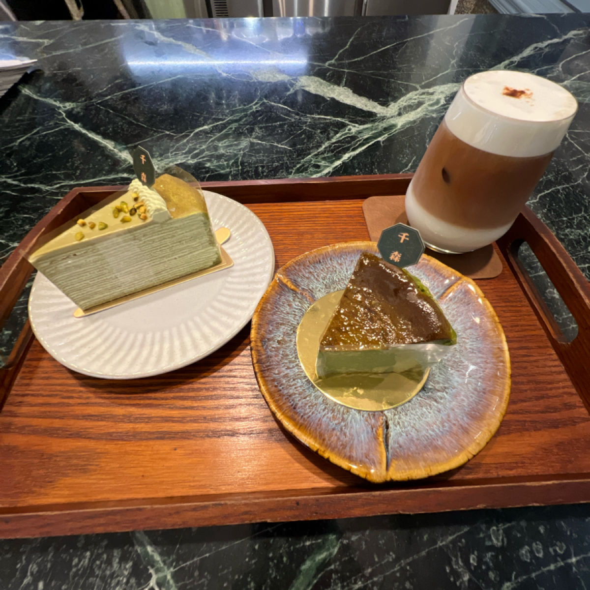 Meal image of 千森製菓: 抹茶巴斯克、開心果千層 shot by 動吃動吃動吃