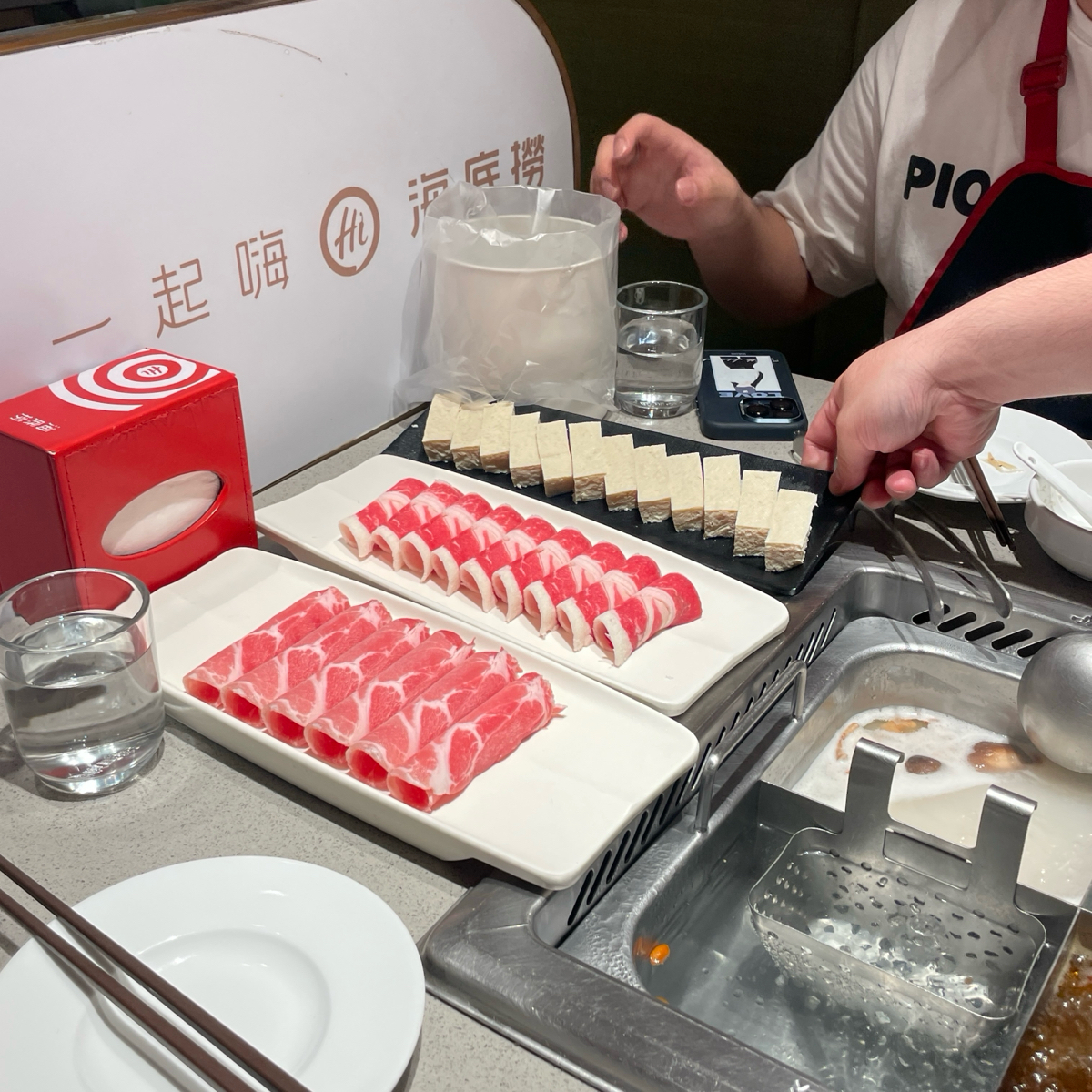 海底撈火鍋 高雄大遠百店 的餐點圖片： 由HIH J 拍攝