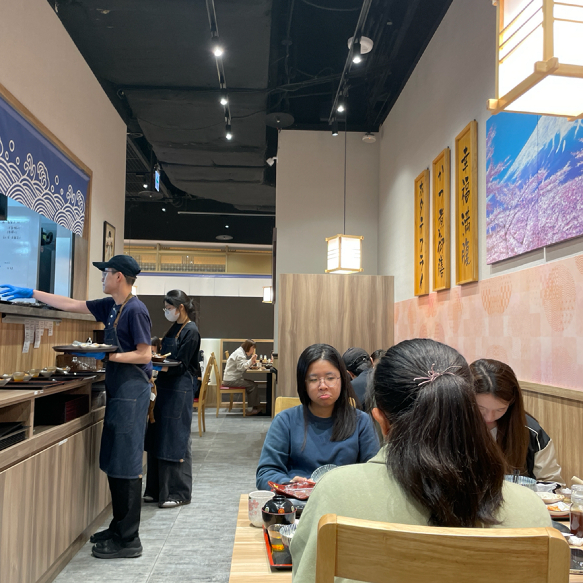 富士豬排 微風南山店 的外觀氛圍圖片： 由Stella 拍攝