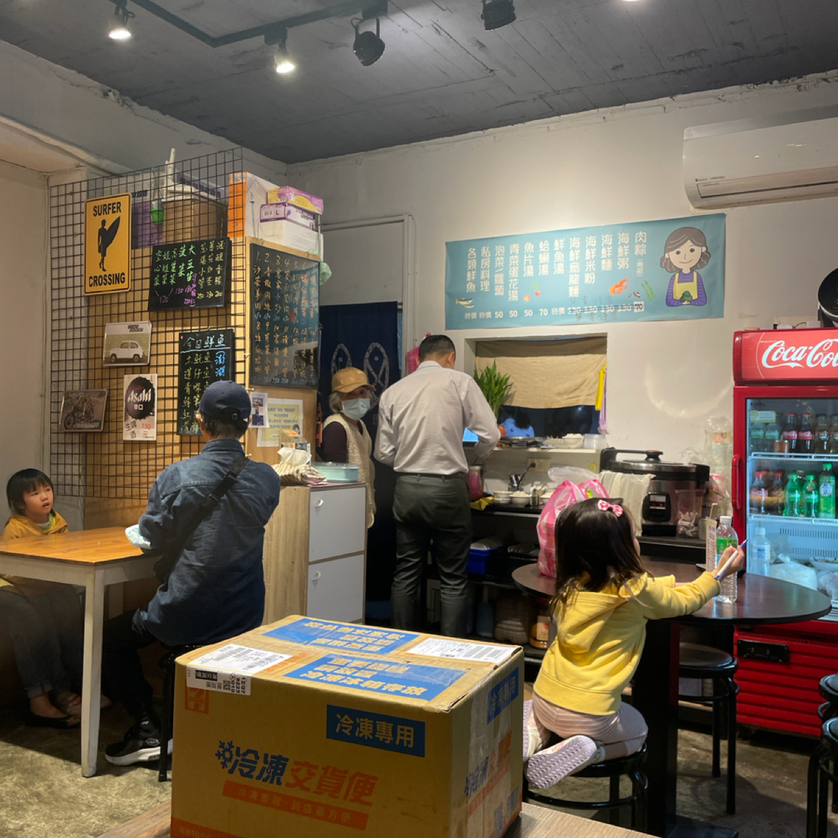Vibe image of 老木小店: 店內氛圍 shot by Nina