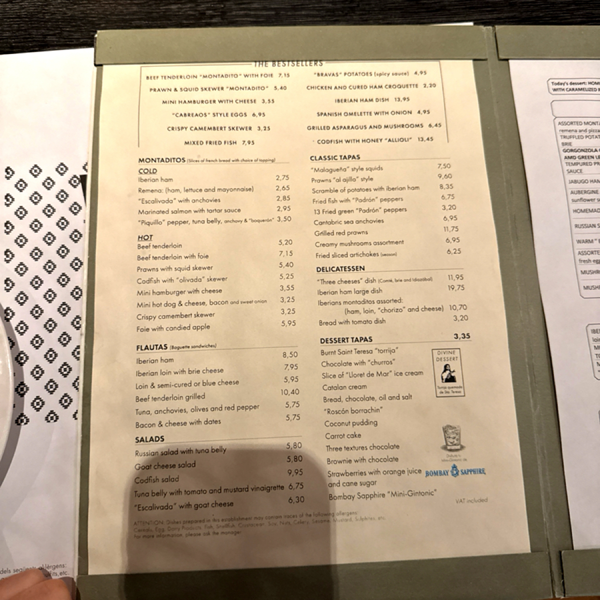 Menu image of Vinitus:  shot by 每個人都在找他的貓