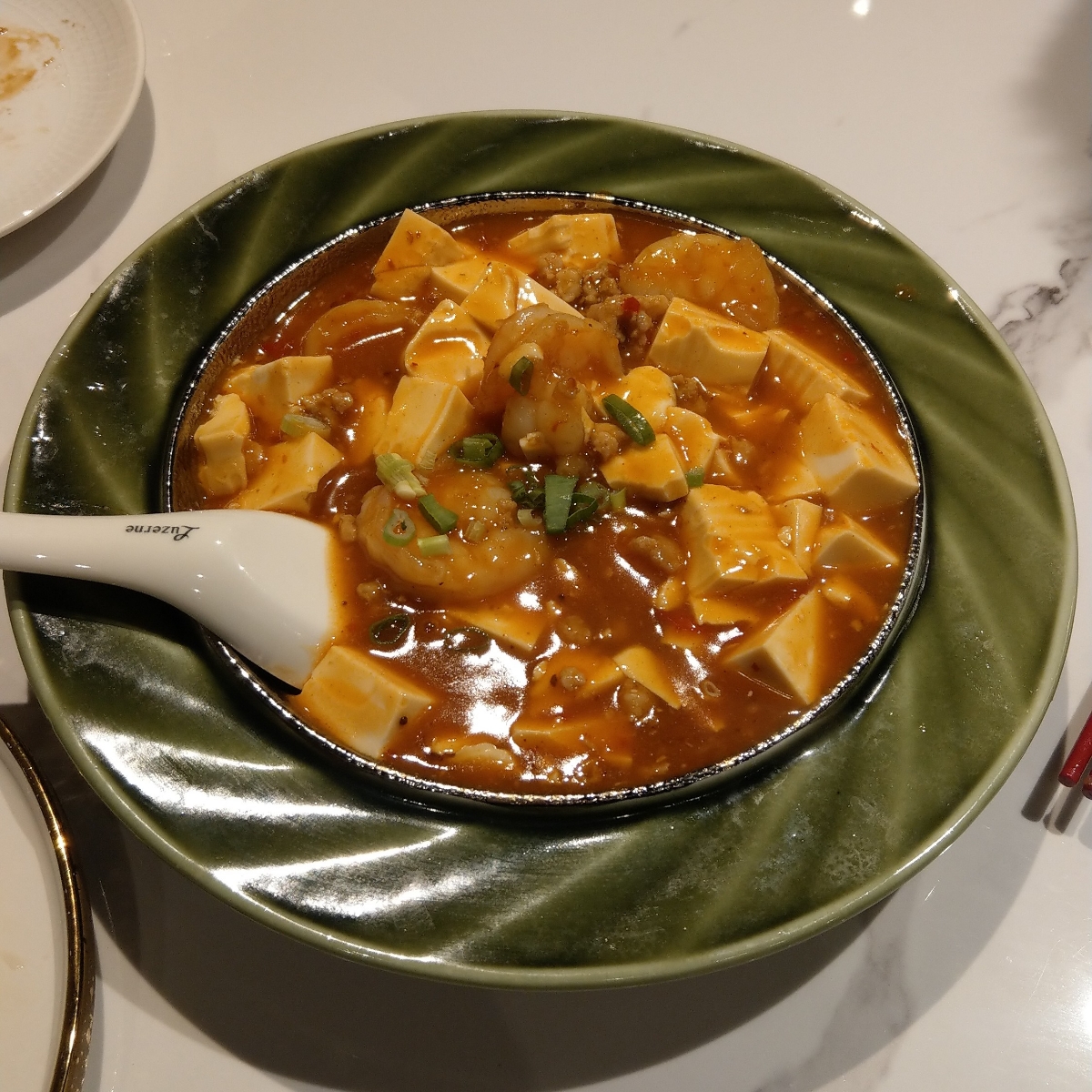 Meal image of 點八粵 忠孝店: 麻婆鮮蝦豆腐 $388
激推！口味偏辣、稍鹹些，麻婆的香麻是白飯殺手，可以配著吃光2碗飯的美味！ shot by IN老師