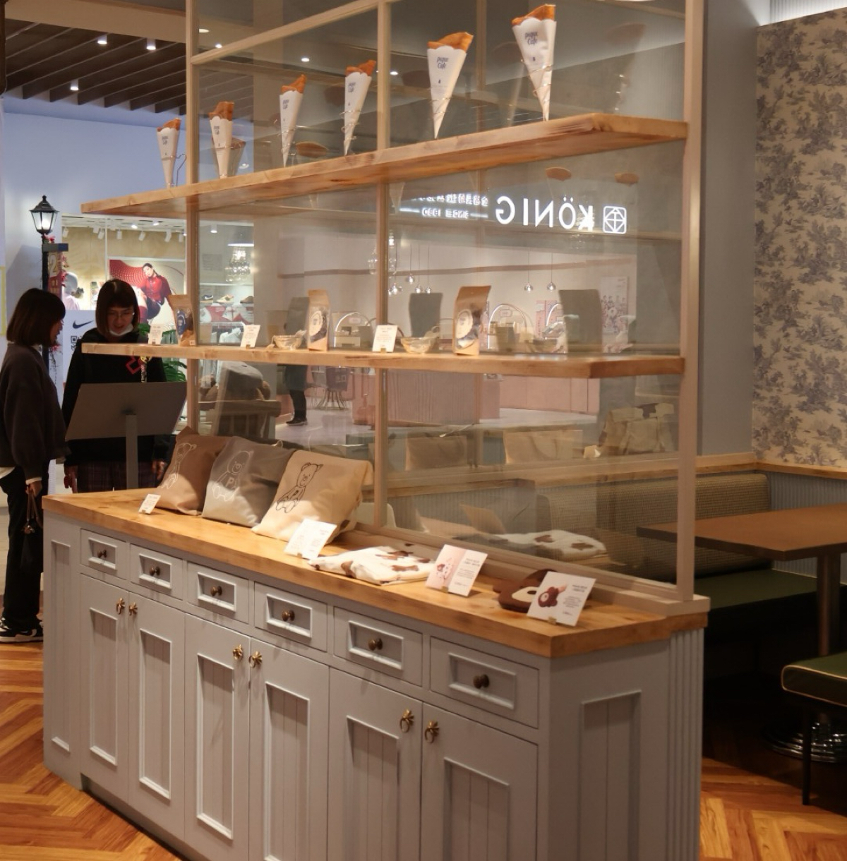 gelato pique cafe bio concept 台中Lalaport店 的外觀氛圍圖片： 由HIH J 拍攝