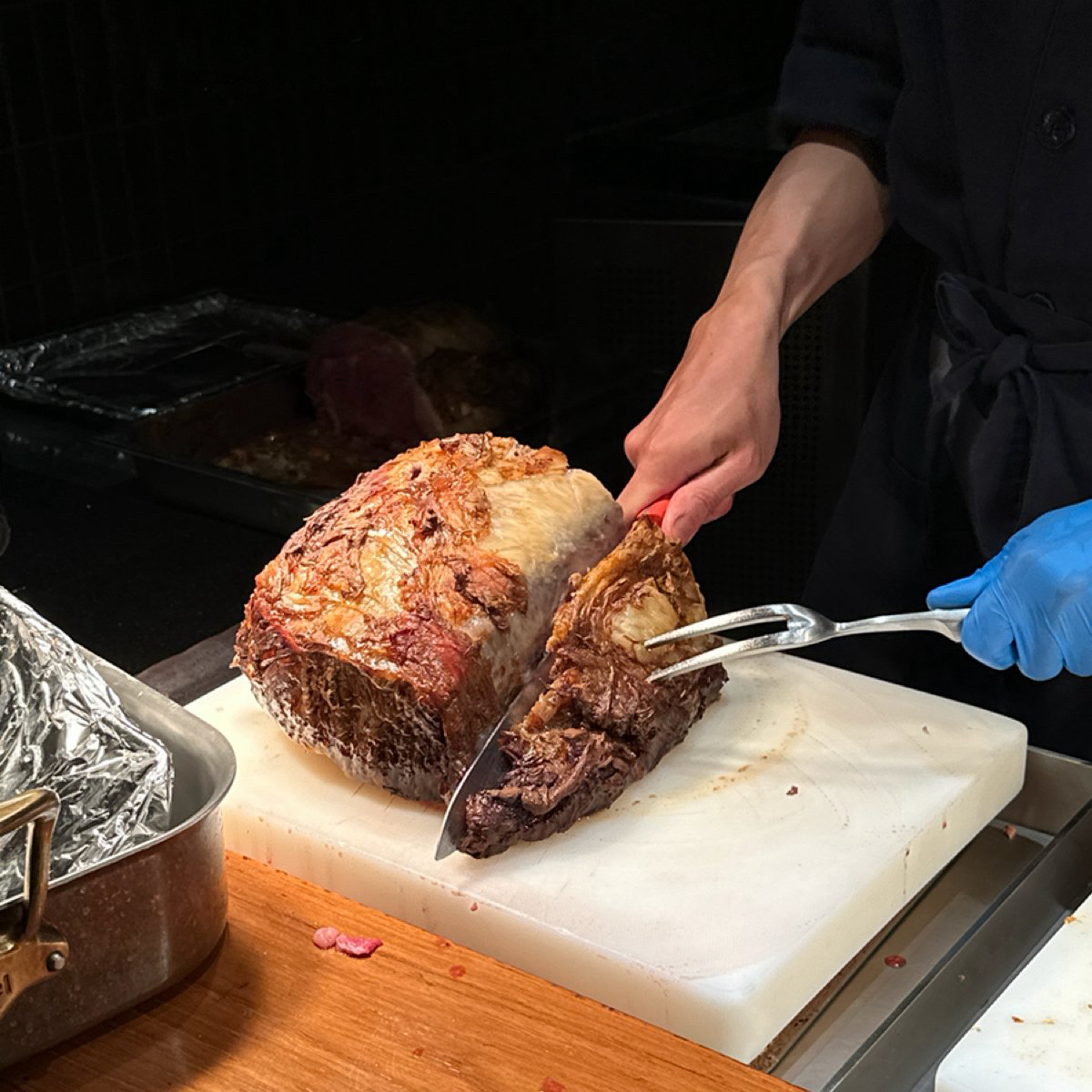 旭集 和食集錦 天母店 のレストランの写真：旬炊（烤牛排和烤豬肋排）：

烤牛排蠻不錯的，肉塊切開呈現粉紅色不會過老過熟，師傅還會很貼心把比較肥 by阿波卡 