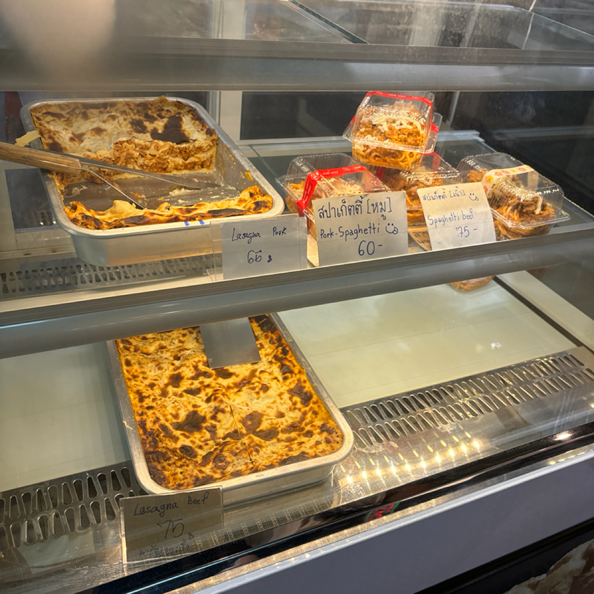 47/3 🍰Desserts 🍕Pizzas 🍔Hamburgers 的外觀氛圍照片在Fooday 美食社群| 找餐廳不踩雷，最真實的 美食App