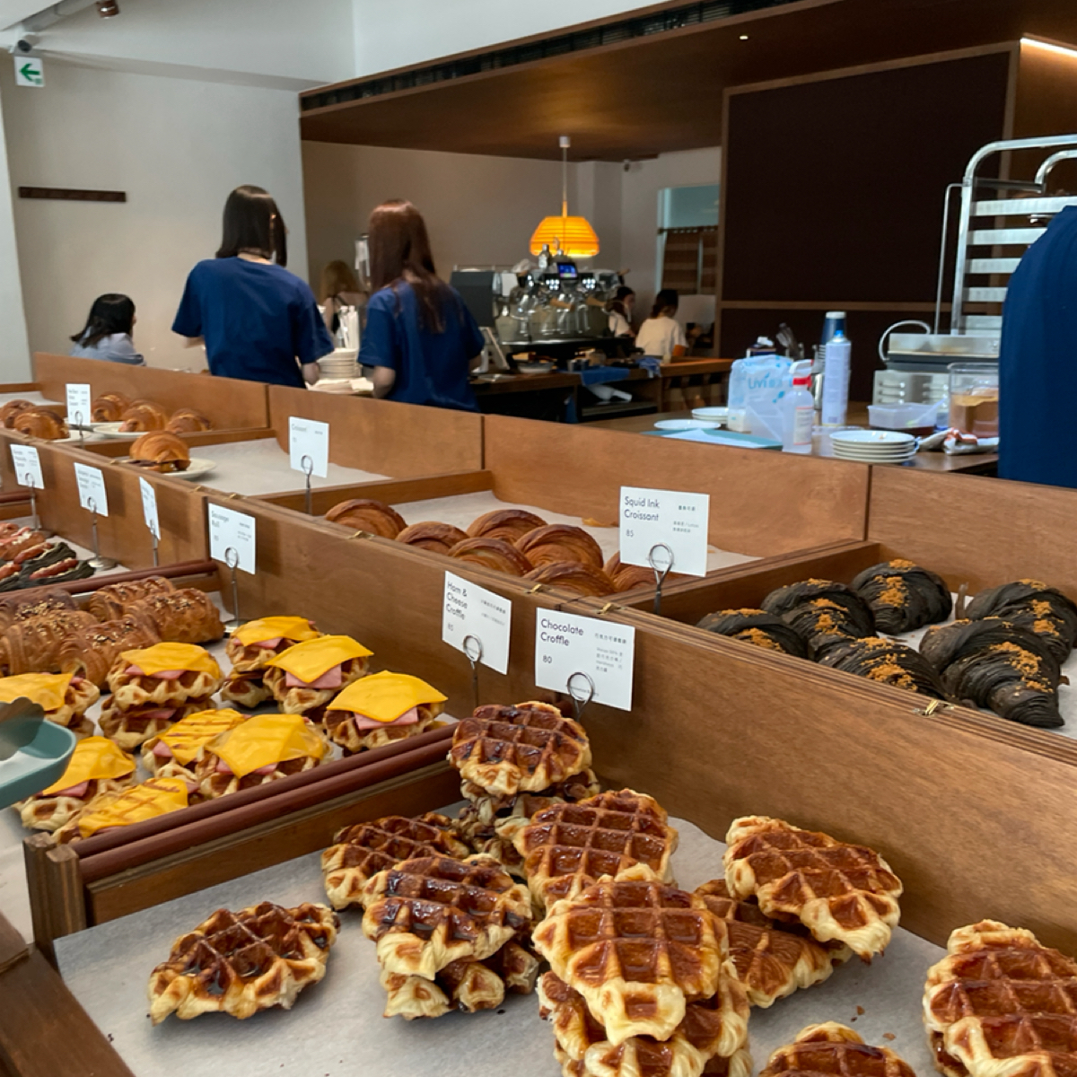Fourninetine Bakery 南京三民 的餐點圖片： 由Queena 拍攝