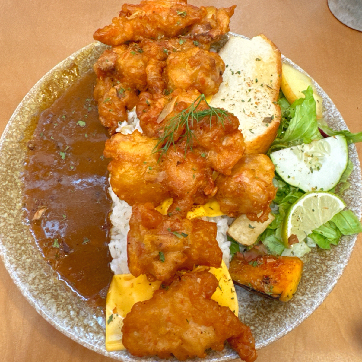 Meal image of 沐嵐 · Moonlight: 秘製鮮嫩炸雞（咖哩） shot by 跟著小胖吃胖胖