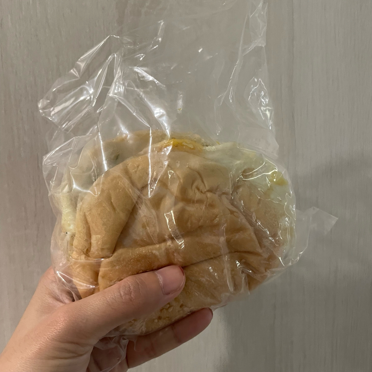 Meal image of 上班族早餐: 漢堡看起來真的就是傳統早餐店會賣的那種 shot by 乃子過日子