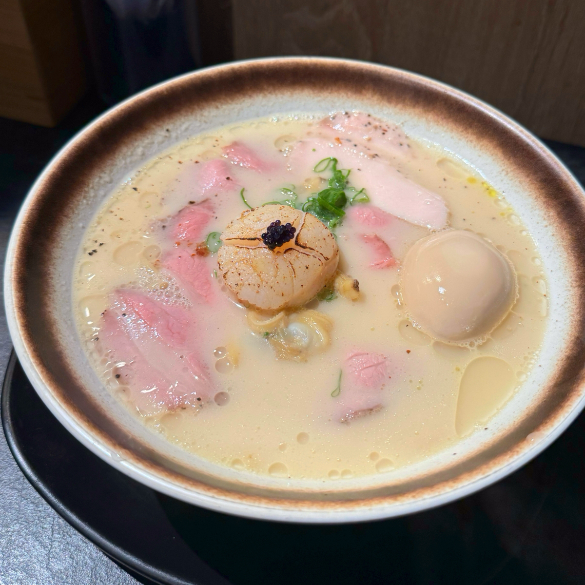 麒麟創作拉麵坊 のレストランの写真： byAna 