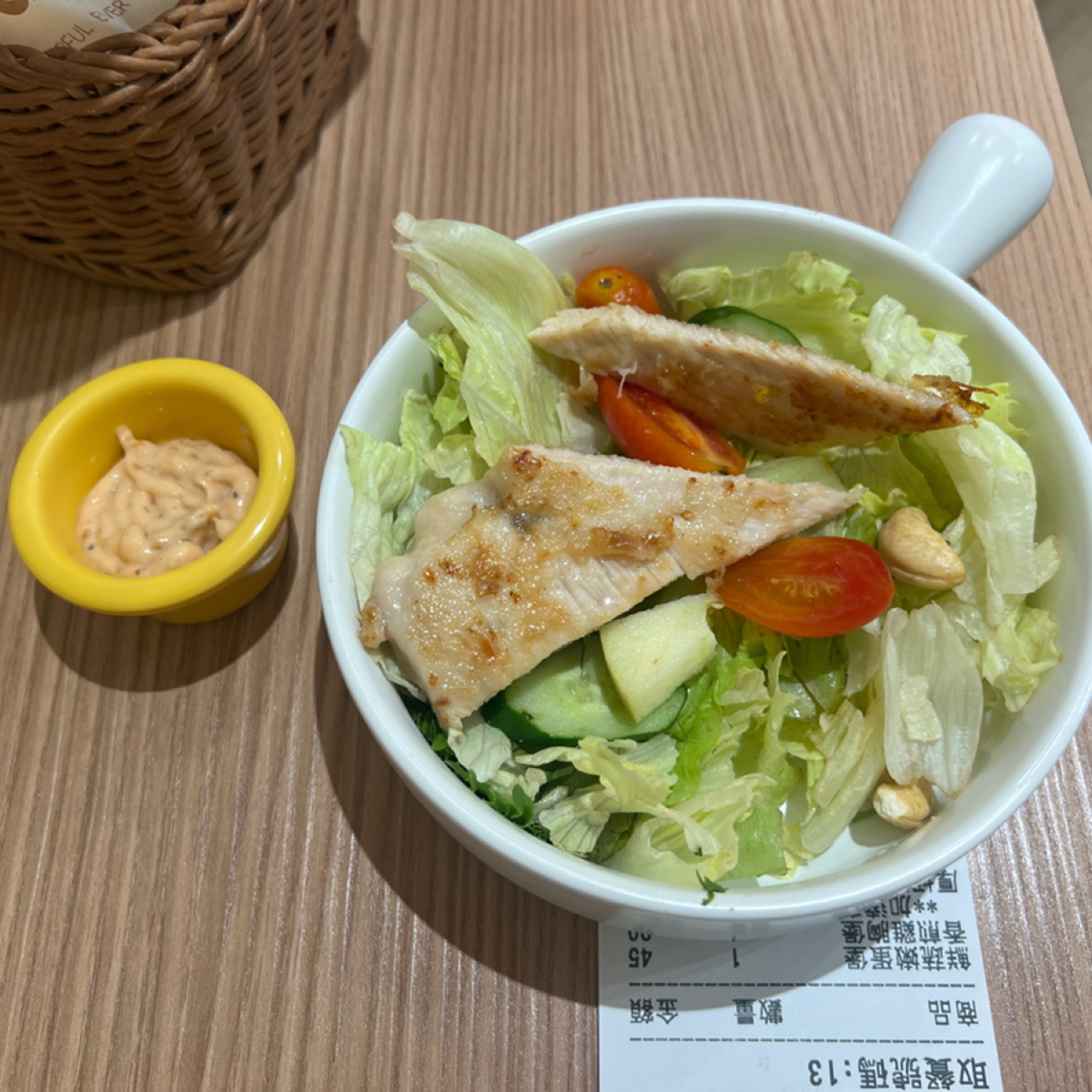 Meal image of 達利早餐Daily Breakfast 中和復興店: 嫩煎雞胸水耕沙拉+千島醬115元 shot by 七咪