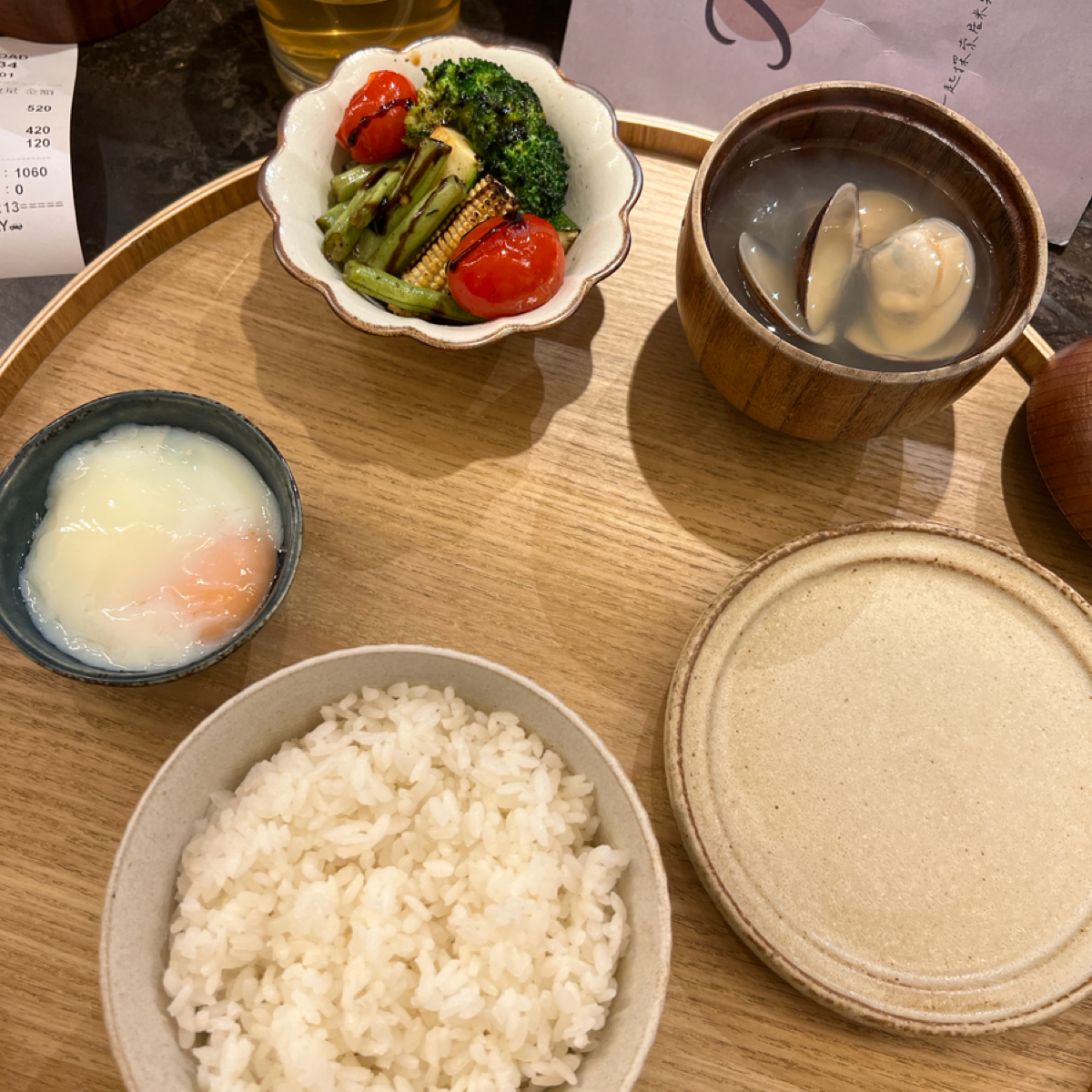 Meal image of Jimmy on the road 居米先生在路上: 白飯、溫泉蛋、湯品可續一次 shot by chia