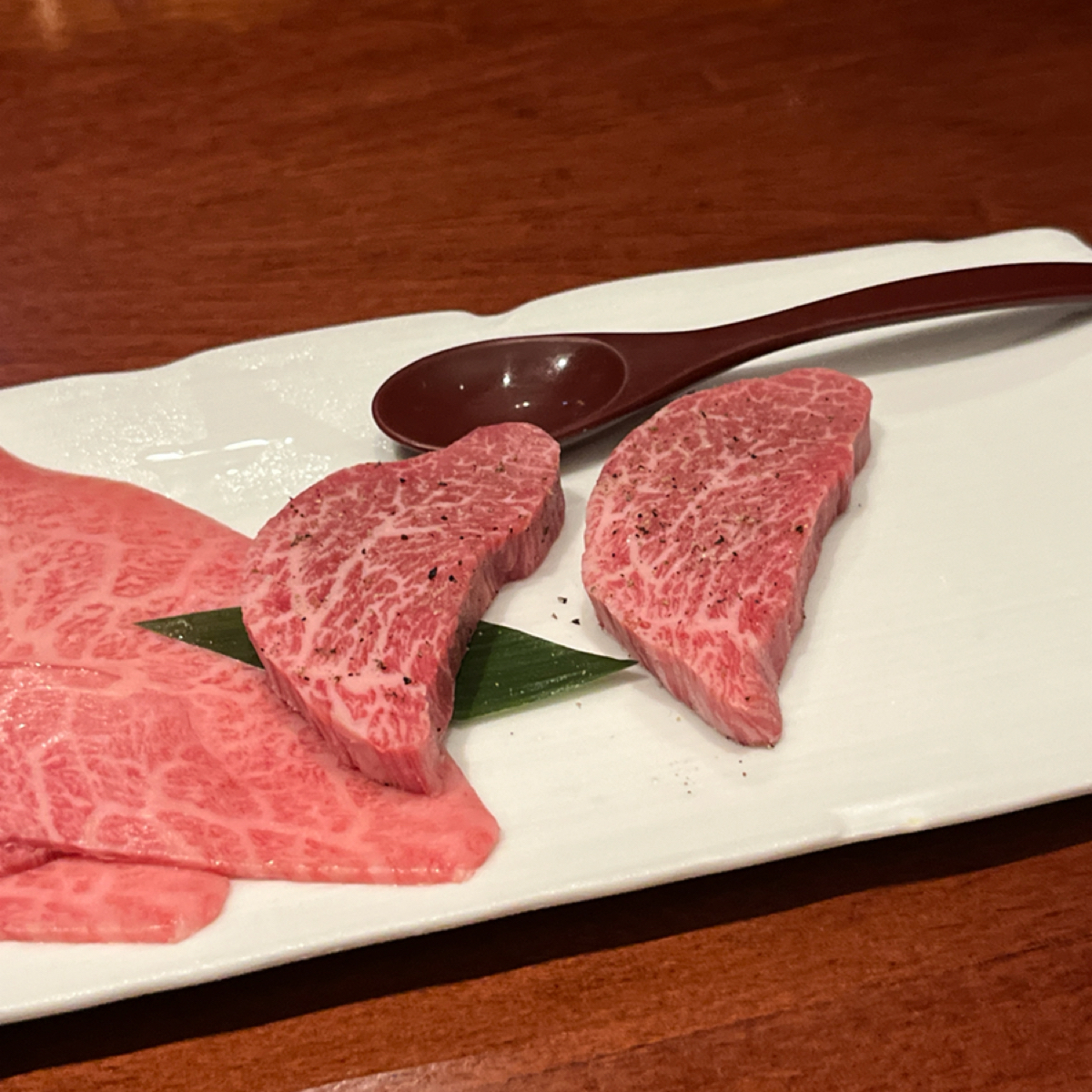 梵 燒肉 的餐點圖片：紅磚菲力 由阿官 拍攝