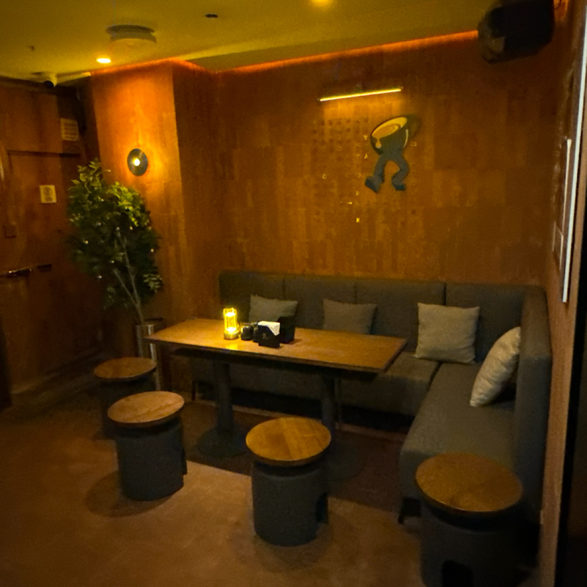 Vibe image of 話事酒館.精釀:  shot by 不能被老婆發現