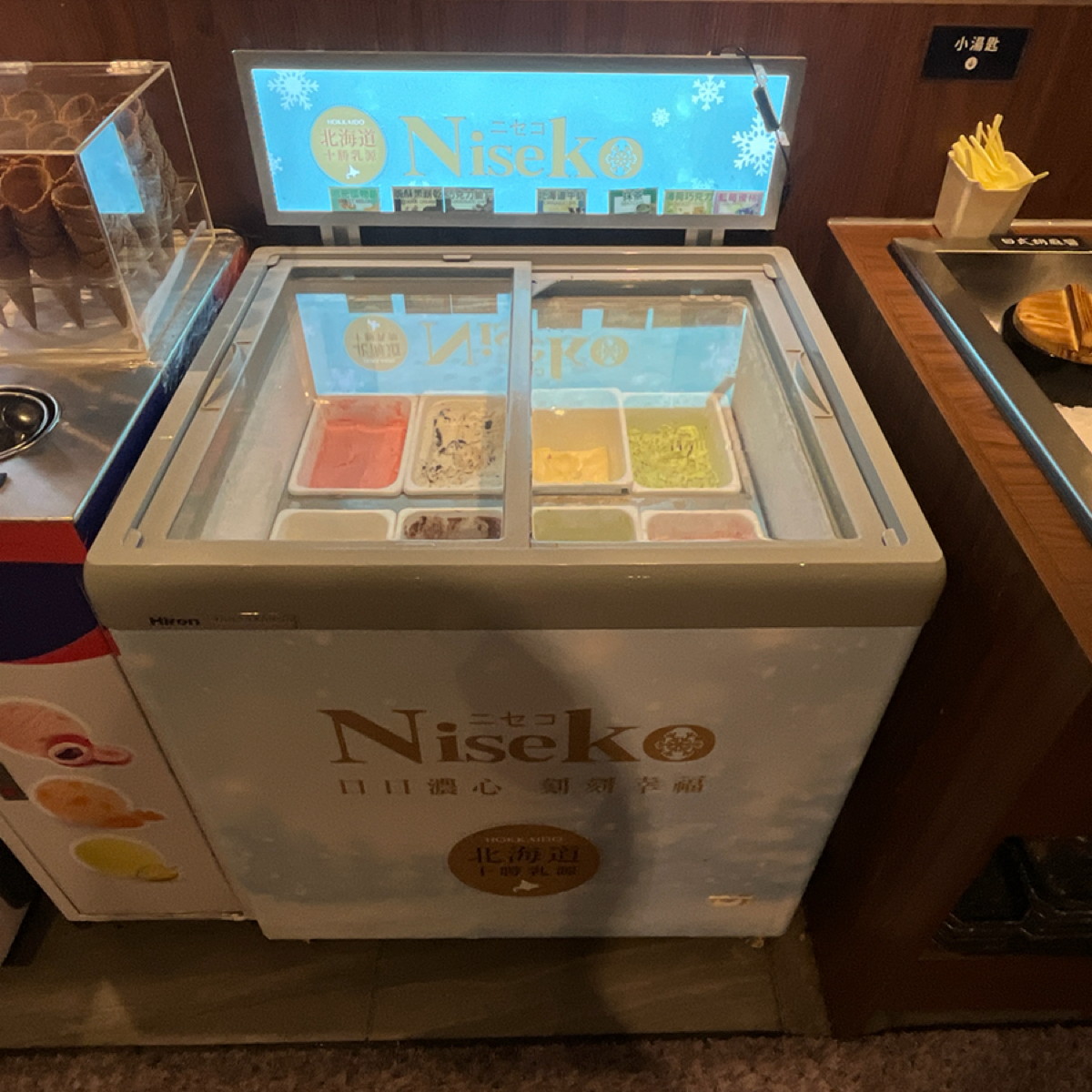 燒瓶子。大肆の鍋 南屯店 のレストランの写真： byYo 