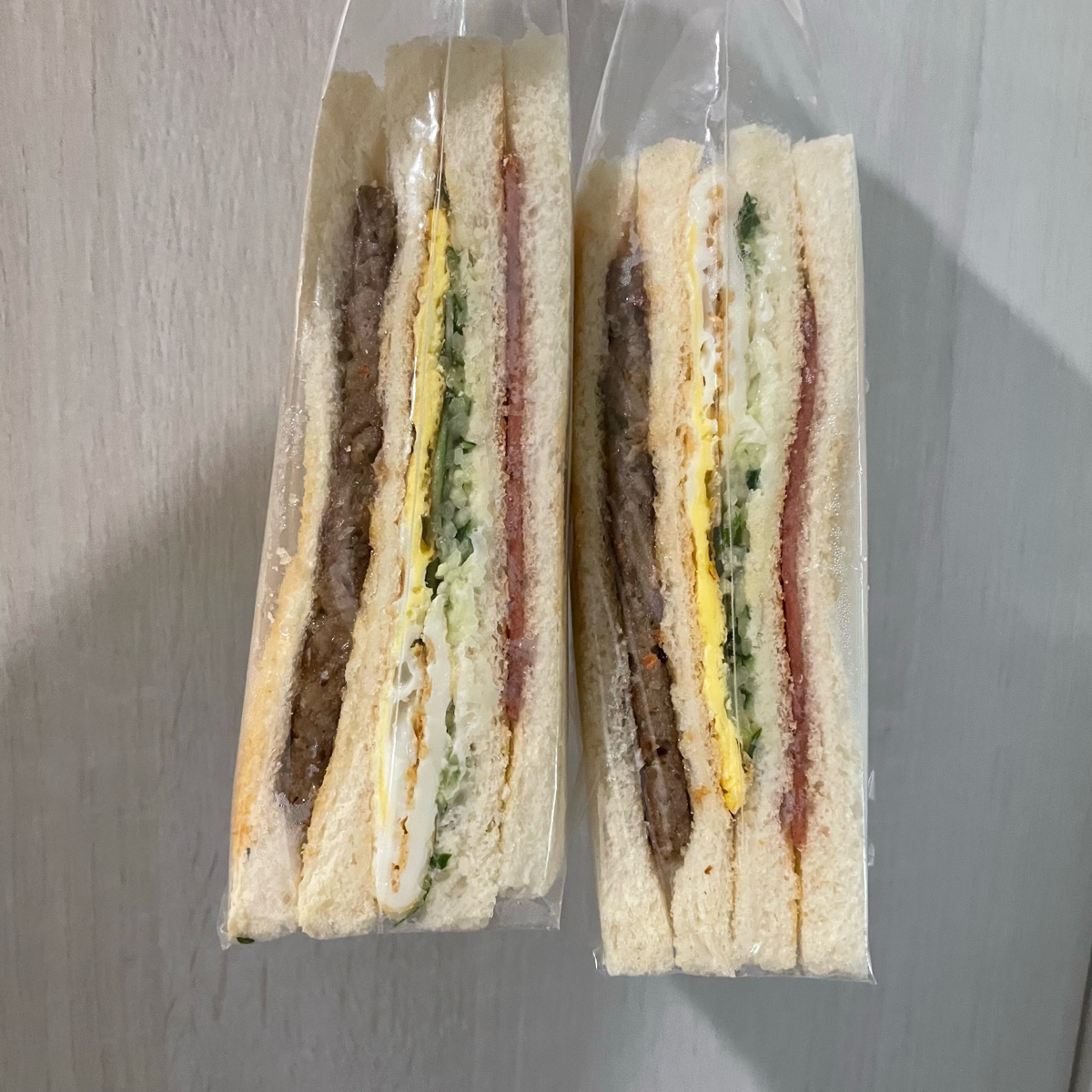Meal image of 上班族早餐: 烤總匯$60 shot by 乃子過日子