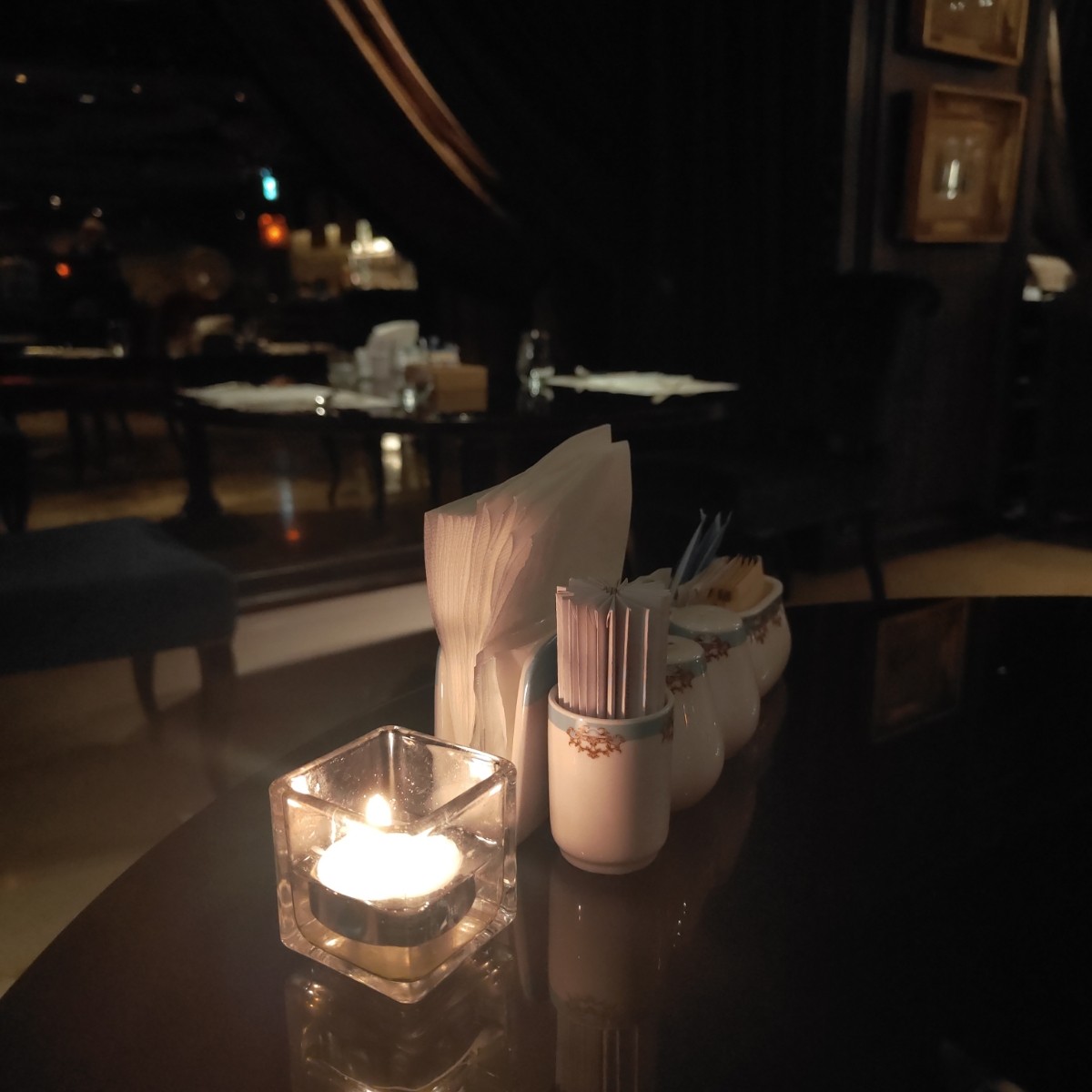 Vibe image of Ciao by Fratelli Pennisi Macelleria Sicilia 西西里牛排餐酒館: 隨桌點蠟燭\氛圍&#x2F;✨ shot by 雷姆踩點筆記