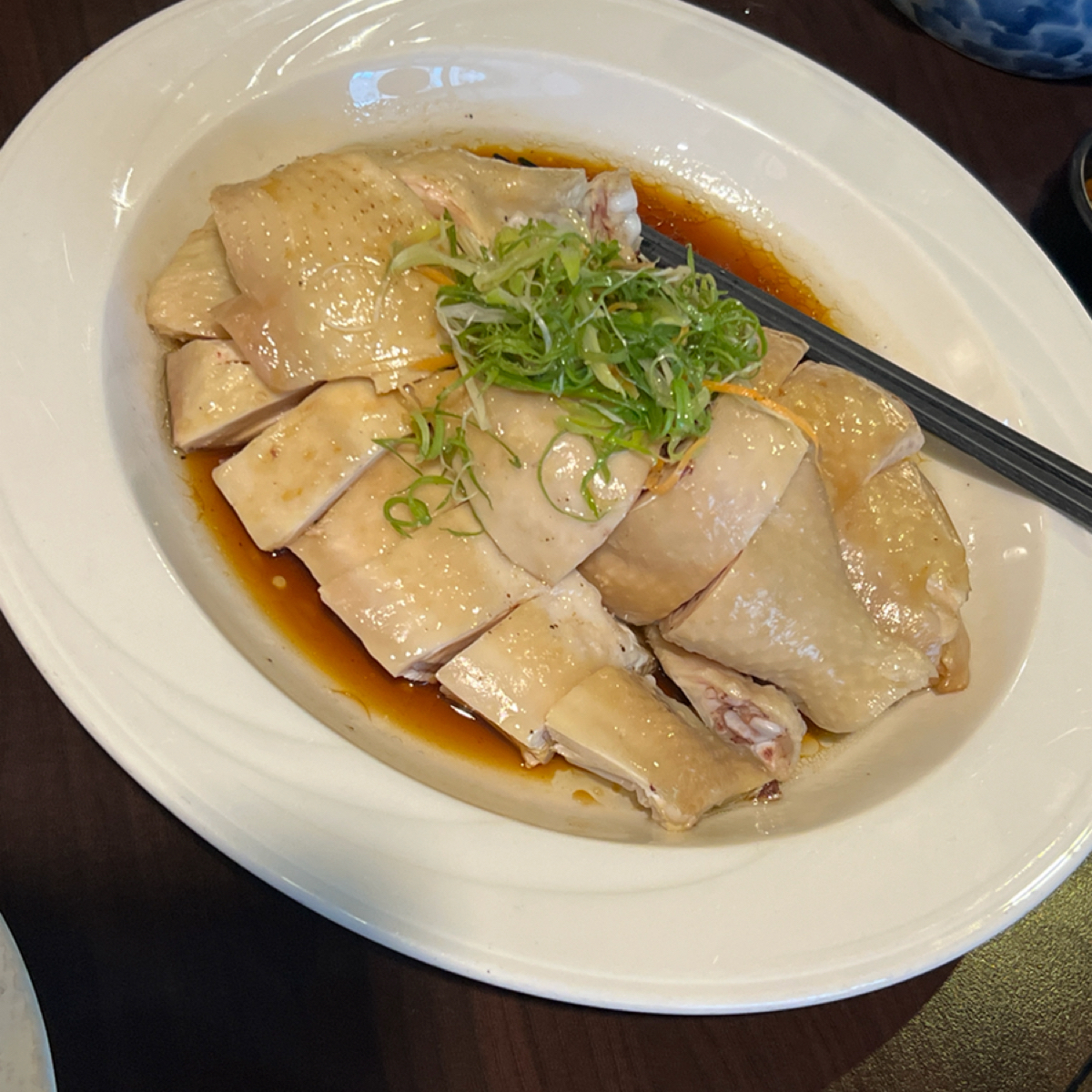 隱食家 的餐點圖片：油蔥雞 由動吃動吃動吃 拍攝