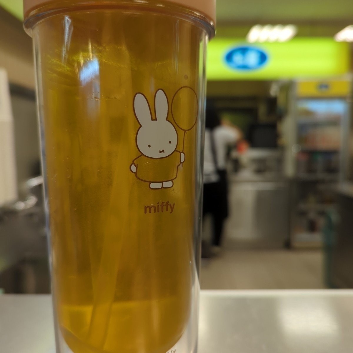 Meal image of 50嵐 南機場店: 🥂四季春青茶 L $40  (環保杯可再折價5元)
四季春一直是我覺得茶味最濃厚的一款純茶，不澀又 shot by 美食玩很大