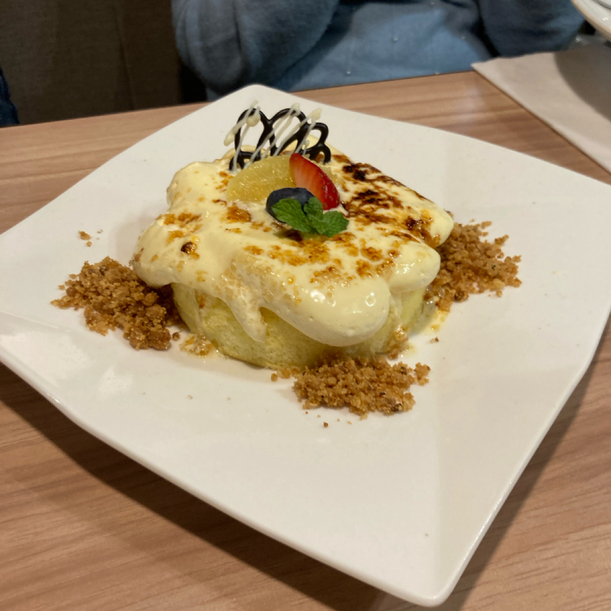 Meal image of Snail 蝸牛義大利餐廳 敦南店: 熔岩Q彈蛋糕$160 shot by 小蛙