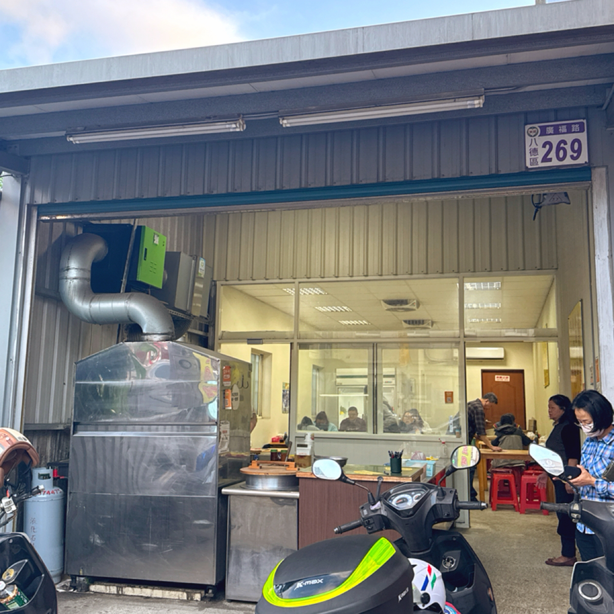 鐵皮屋臭豆腐 的外觀氛圍圖片：外觀 由跟著小胖吃胖胖 拍攝