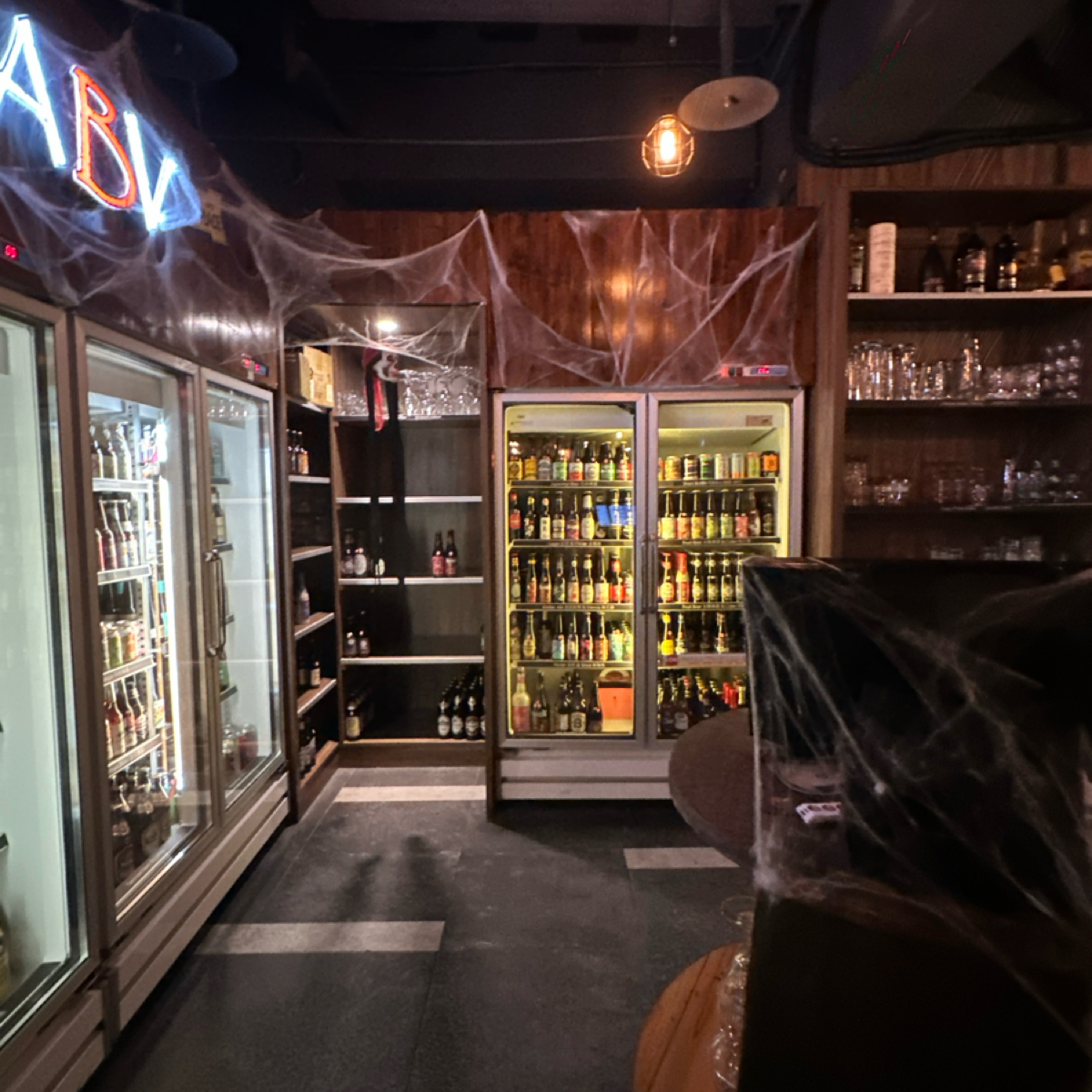 ABV Bar &amp; Kitchen 閣樓餐酒館  的外觀氛圍圖片： 由YY 拍攝