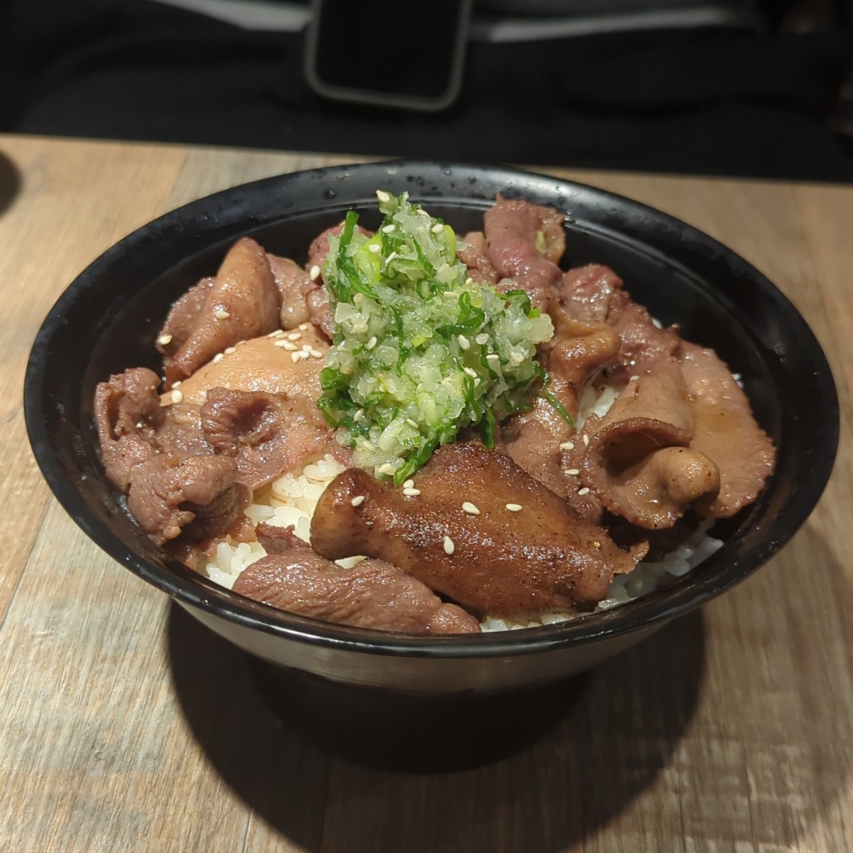 Meal image of Gyuu niku: 蔥鹽牛舌丼 shot by KerKer